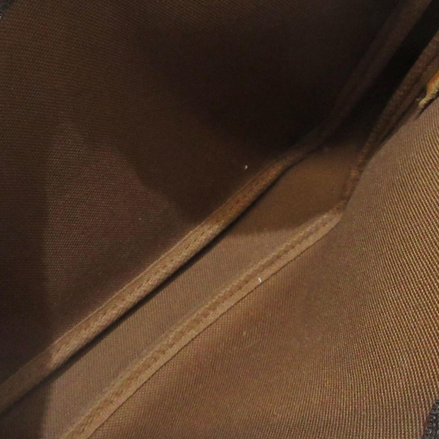 Louis Vuitton Monogram Pochette Accessoires (SHG-Y7Vn11)