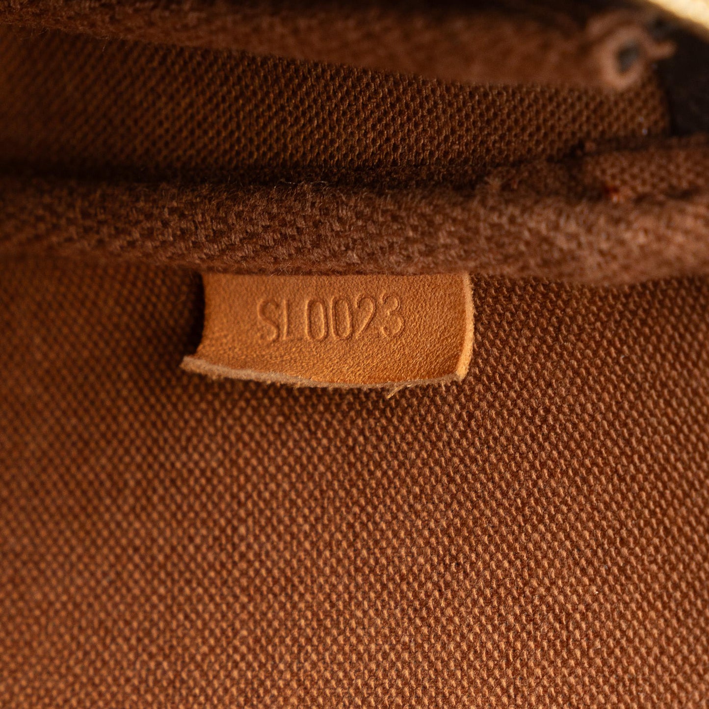 Louis Vuitton Monogram Pochette Accessoires (SHG-QzJczg)