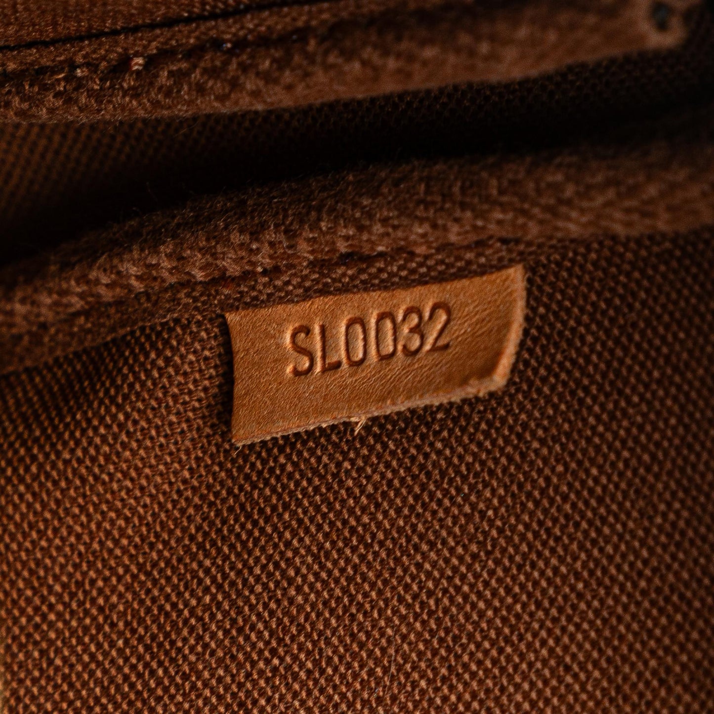 Louis Vuitton Monogram Pochette Accessoires (SHG-bjgWls)