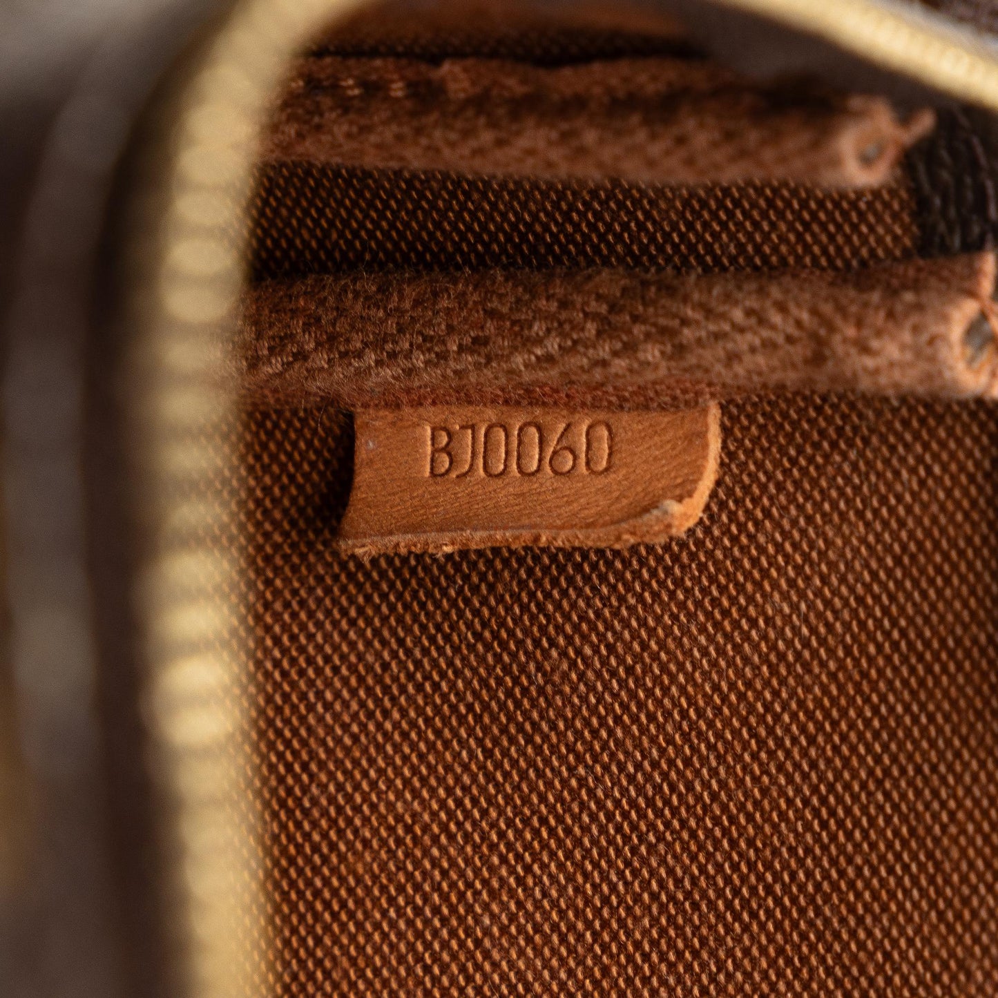 Louis Vuitton Monogram Pochette Accessoires (SHG-1jkV2Y)