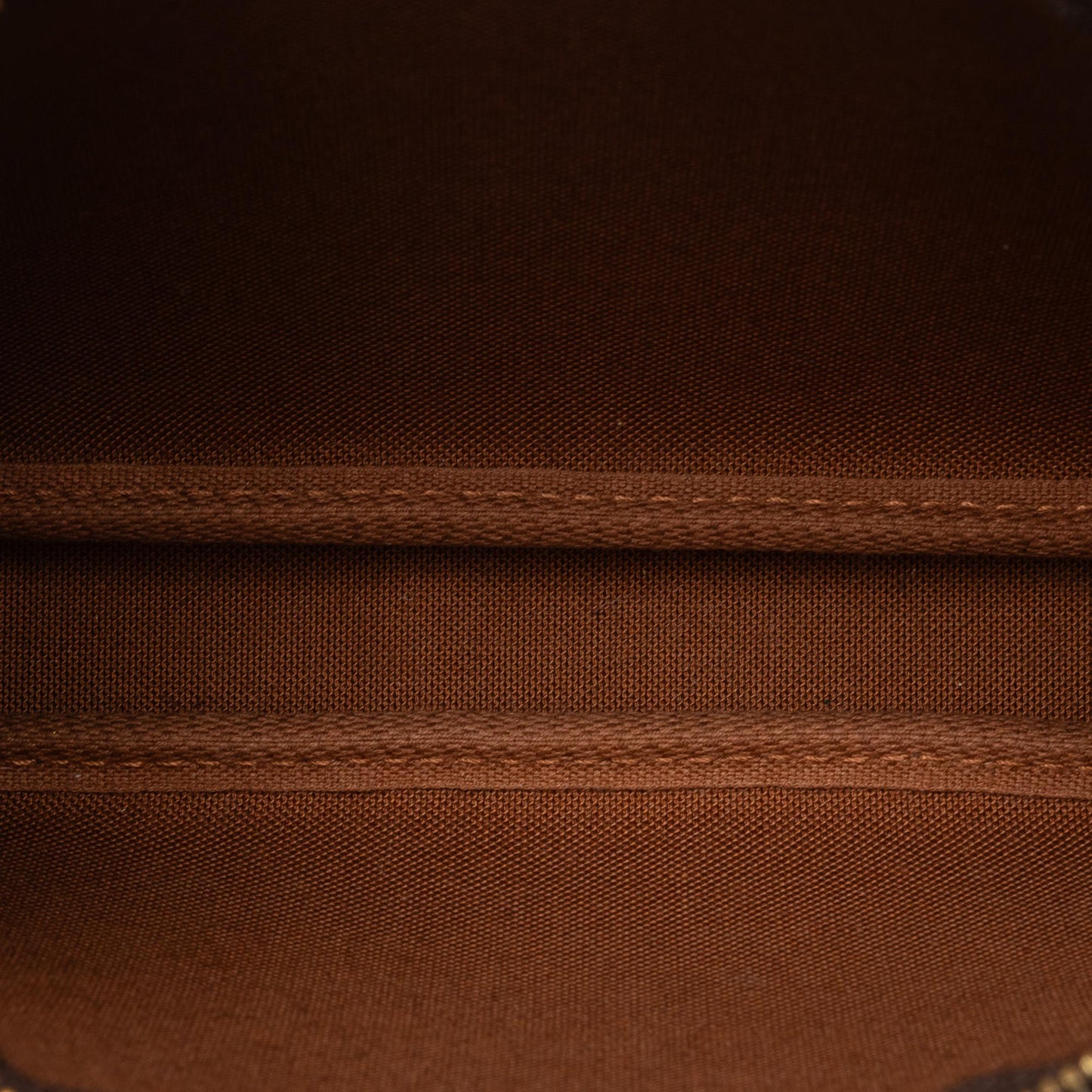Louis Vuitton Monogram Pochette Accessoires (SHG-HofCew)