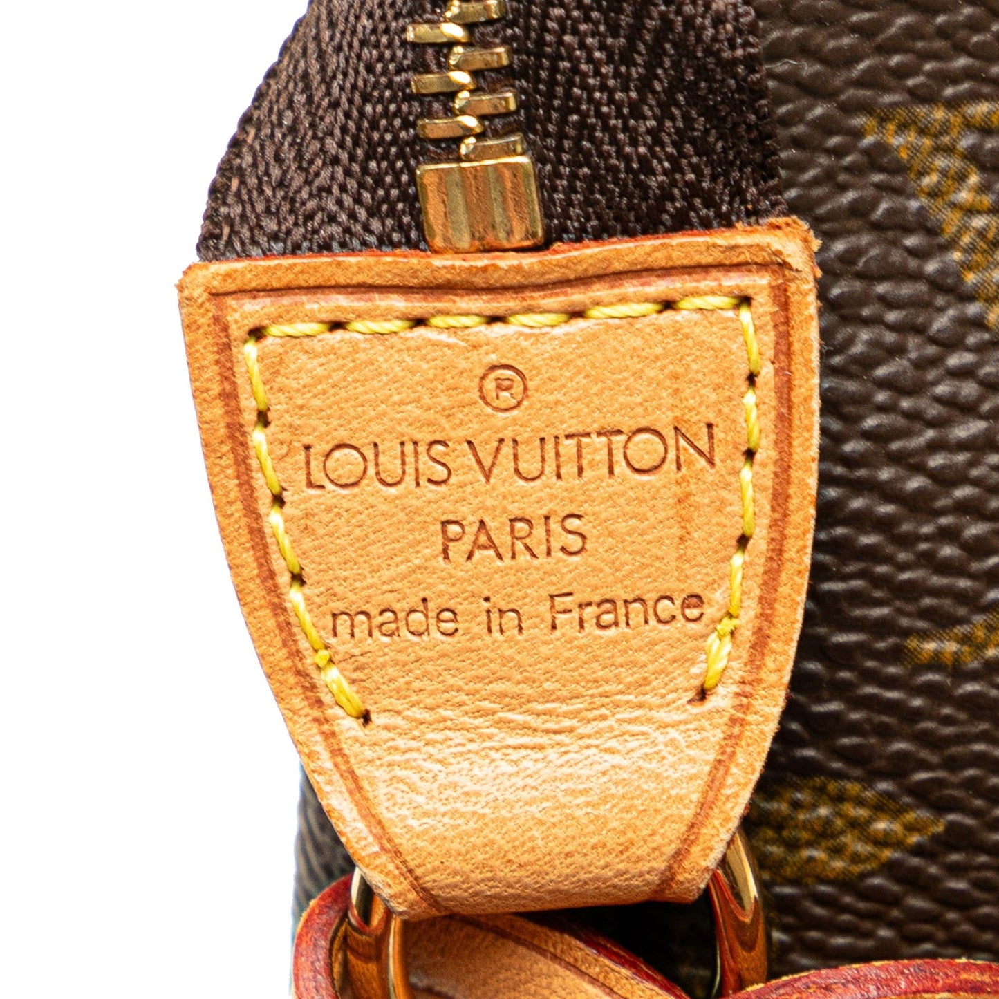Louis Vuitton Monogram Pochette Accessoires (SHG-GLmT8t)