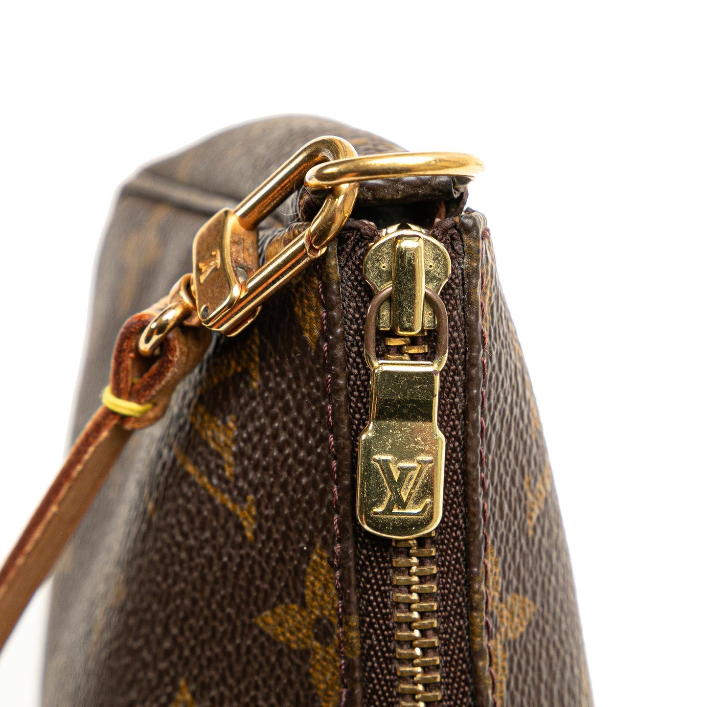 Louis Vuitton Monogram Pochette Accessoires (SHG-dcrLoC)