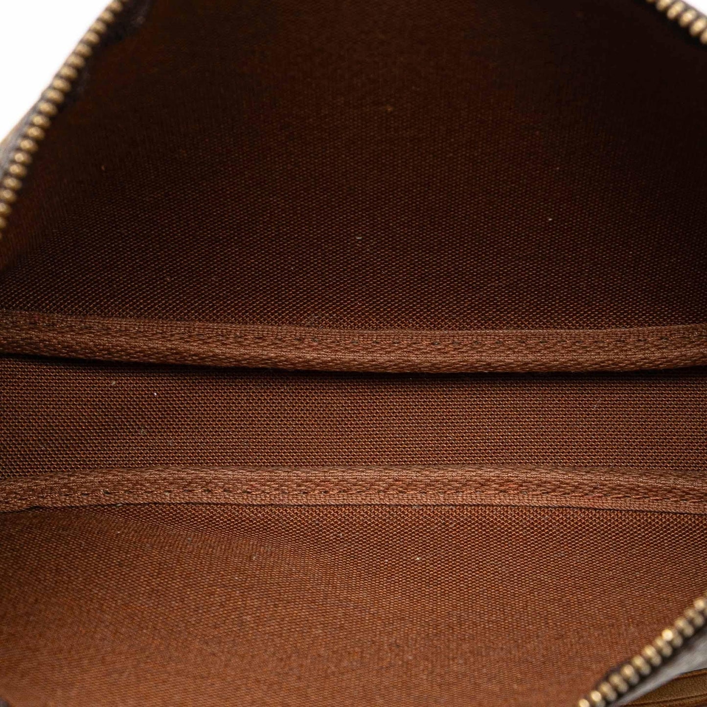 Louis Vuitton Monogram Pochette Accessoires (SHG-dcrLoC)