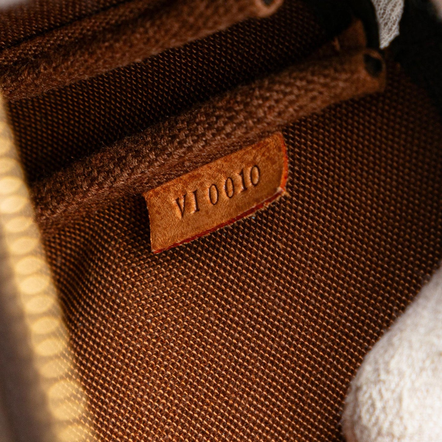 Louis Vuitton Monogram Pochette Accessoires (SHG-JJkviv)
