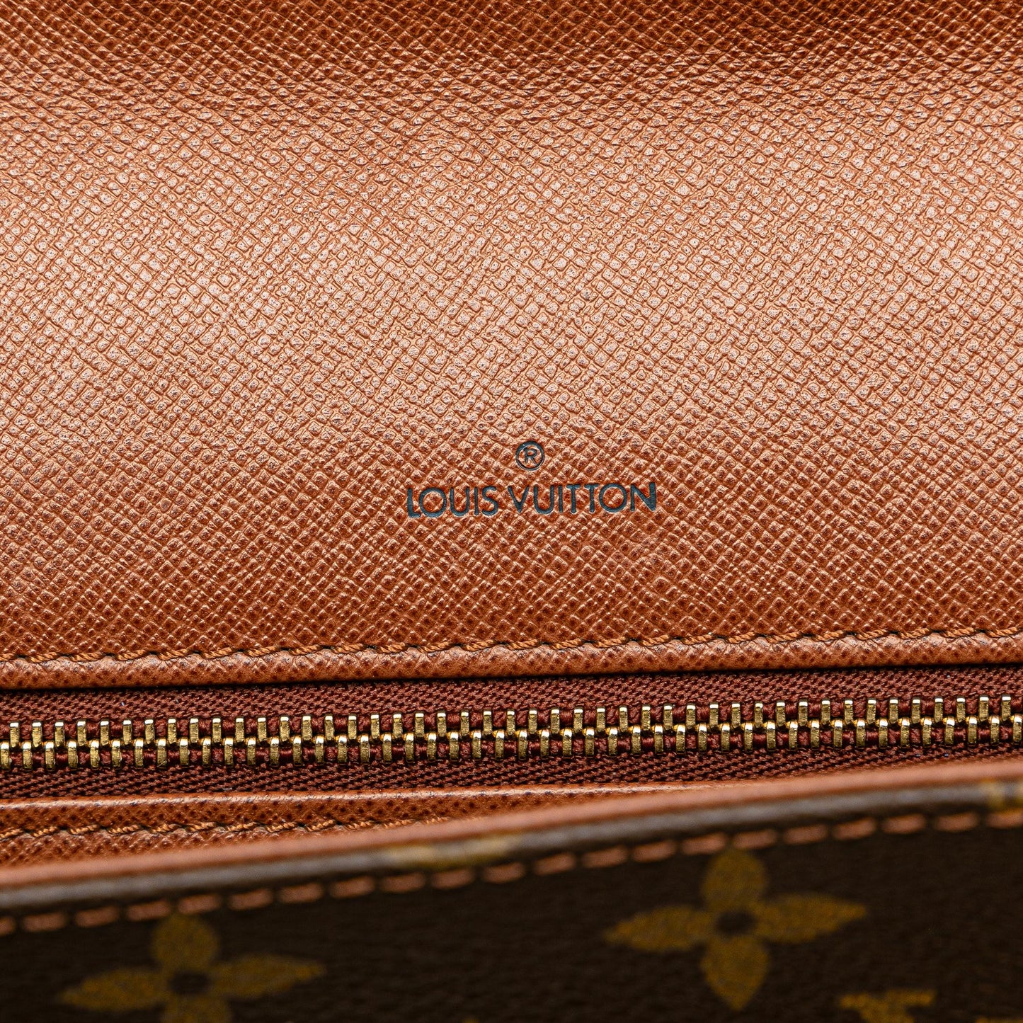 Louis Vuitton Monogram Pochette Dame GM (SHG-xRDzn5)