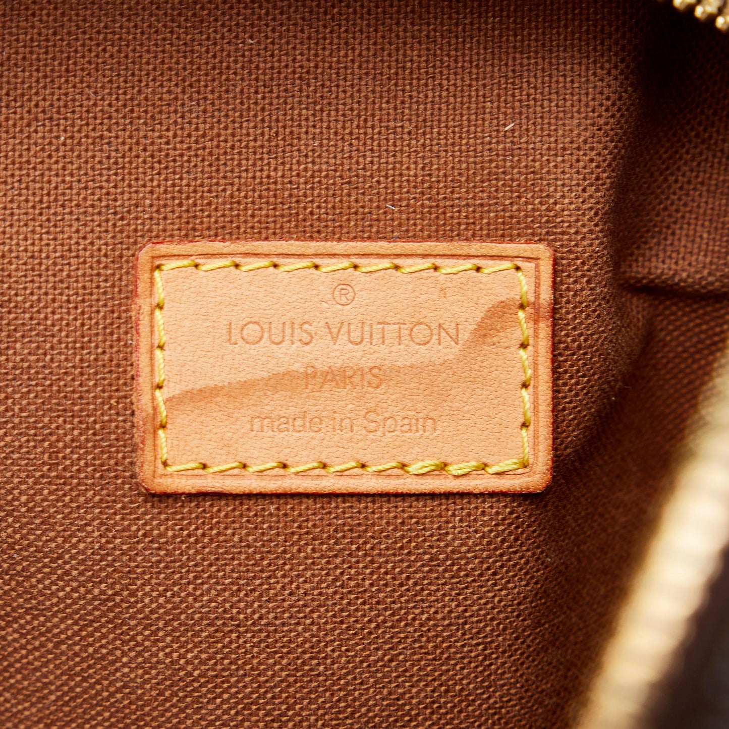 Louis Vuitton Monogram Pochette Gange (SHG-sWk38R)
