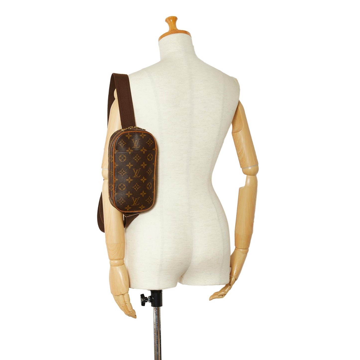 Louis Vuitton Monogram Pochette Gange (SHG-DH7krZ)