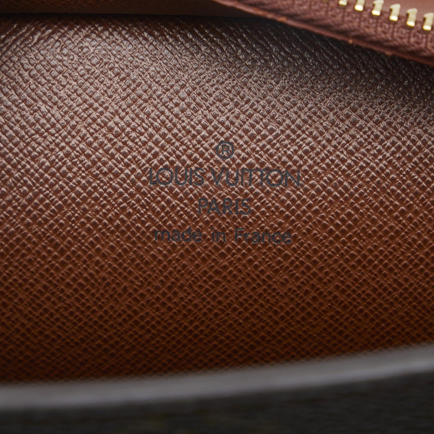 Louis Vuitton Monogram Pochette Homme (SHG-T6YxWx)