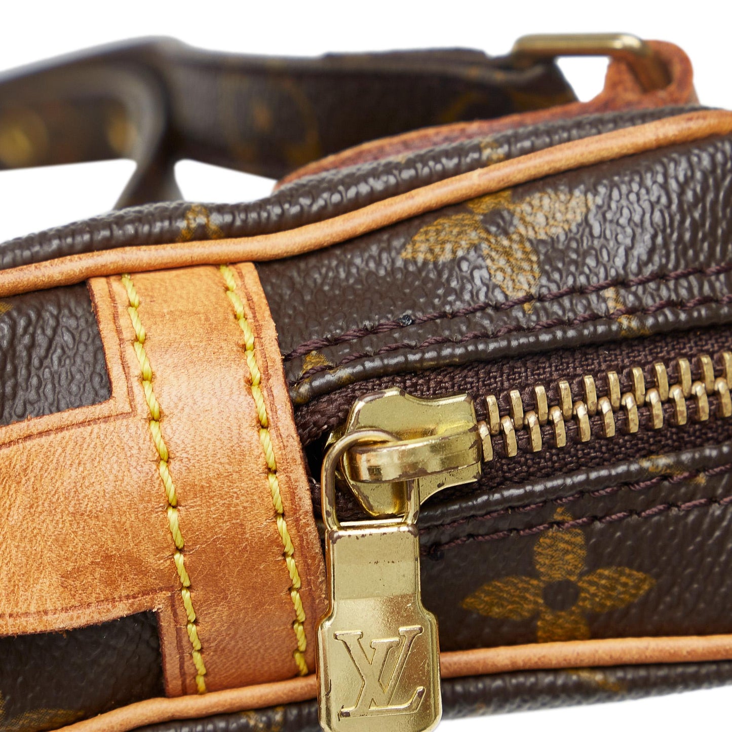 Louis Vuitton Monogram Pochette Marly Bandouliere (SHG-HzXiwc)