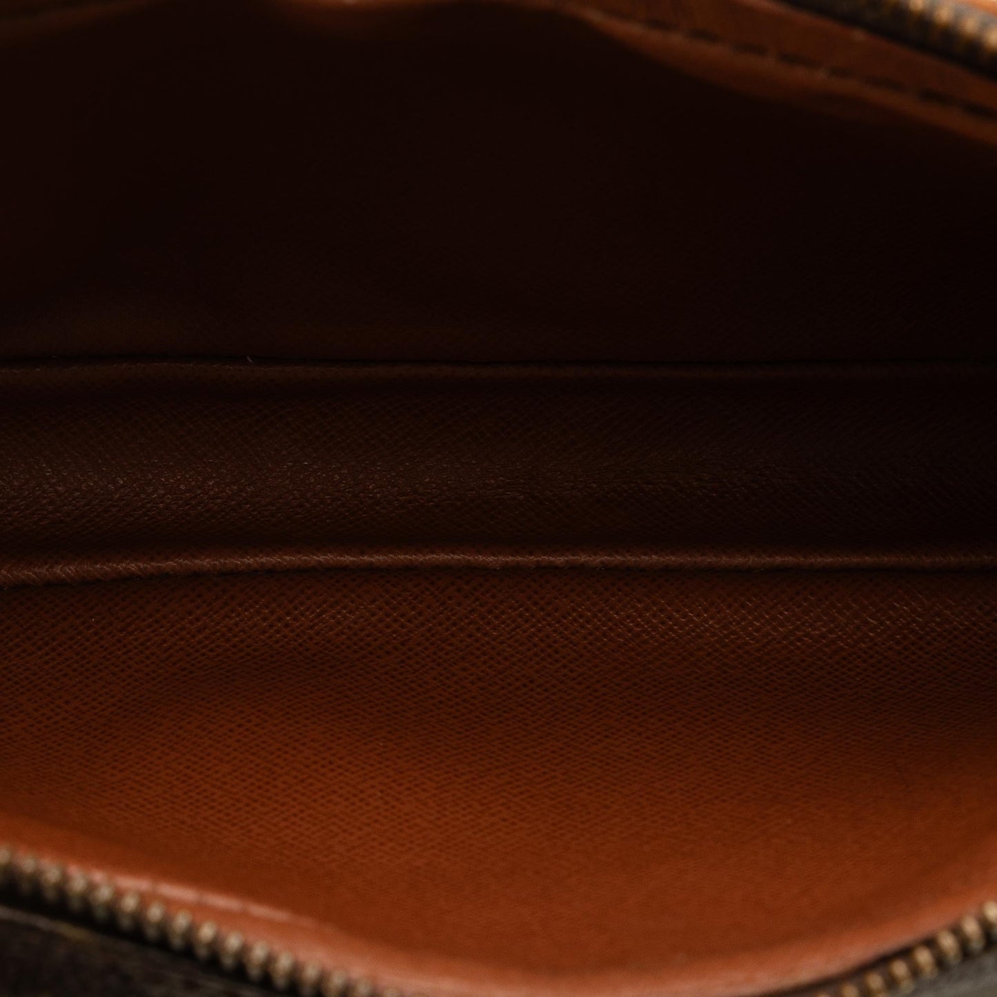 Louis Vuitton Monogram Pochette Marly Bandouliere (SHG-HCXRxe)
