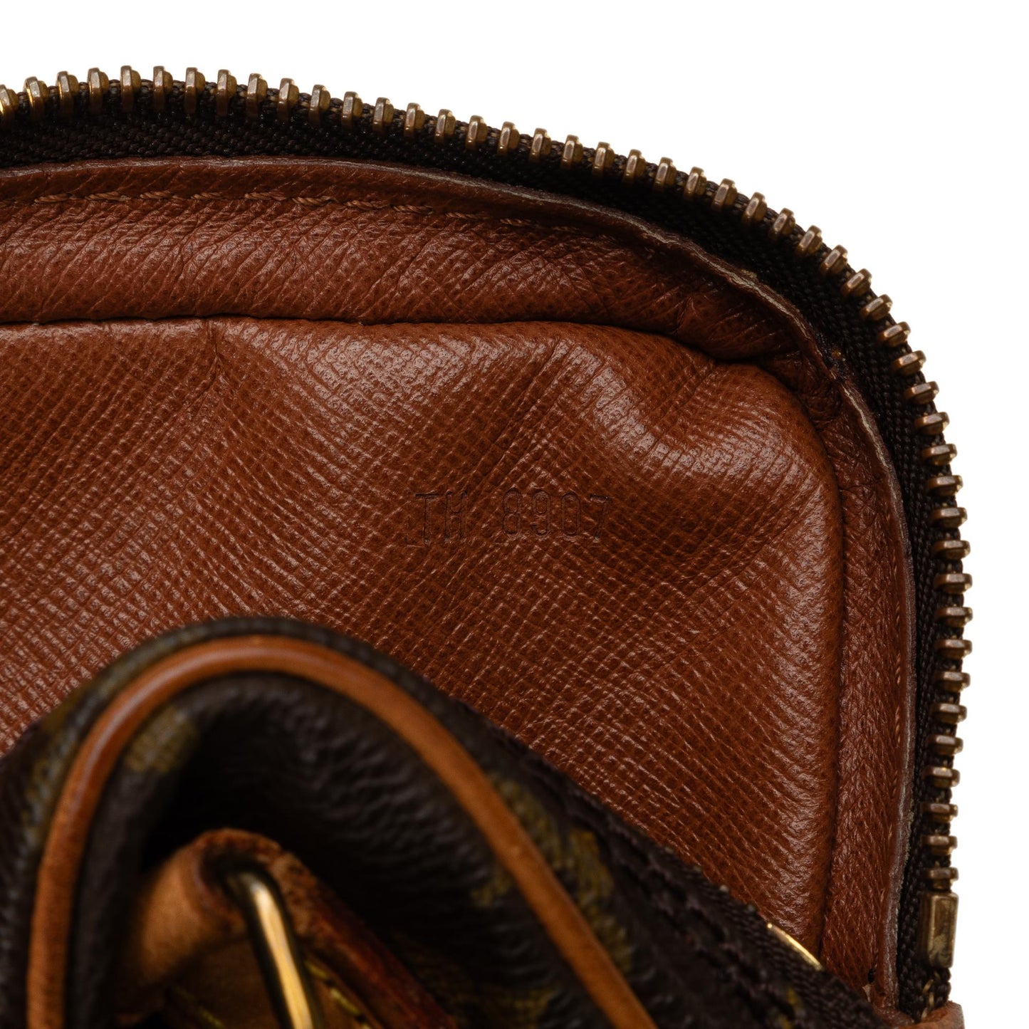 Louis Vuitton Monogram Pochette Marly Bandouliere (SHG-0bMCPw)
