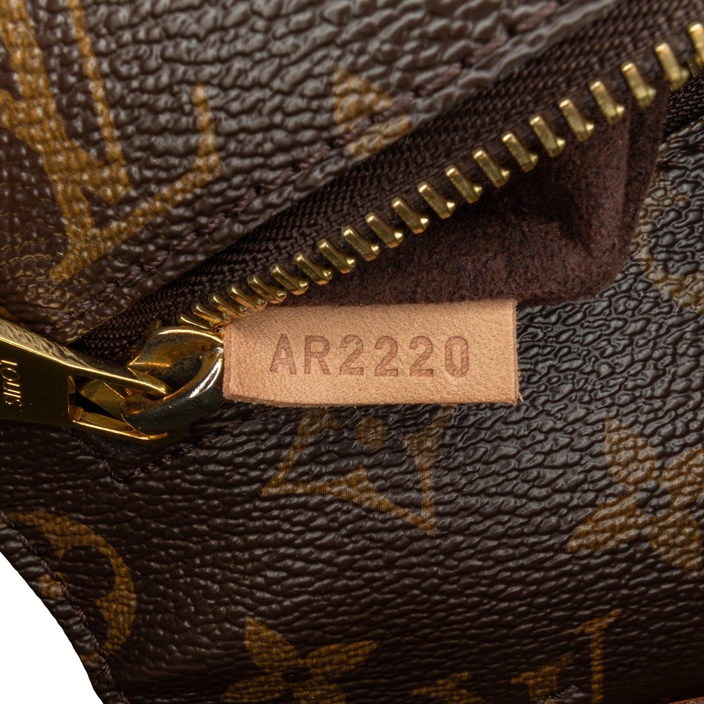 Louis Vuitton Monogram Pochette Metis (SHG-44NW5r)