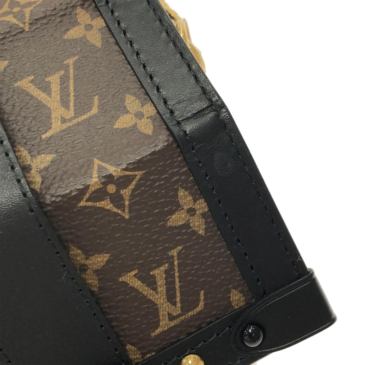 Louis Vuitton Monogram Pochette Trunk Verticale (SHG-JFwpe9)