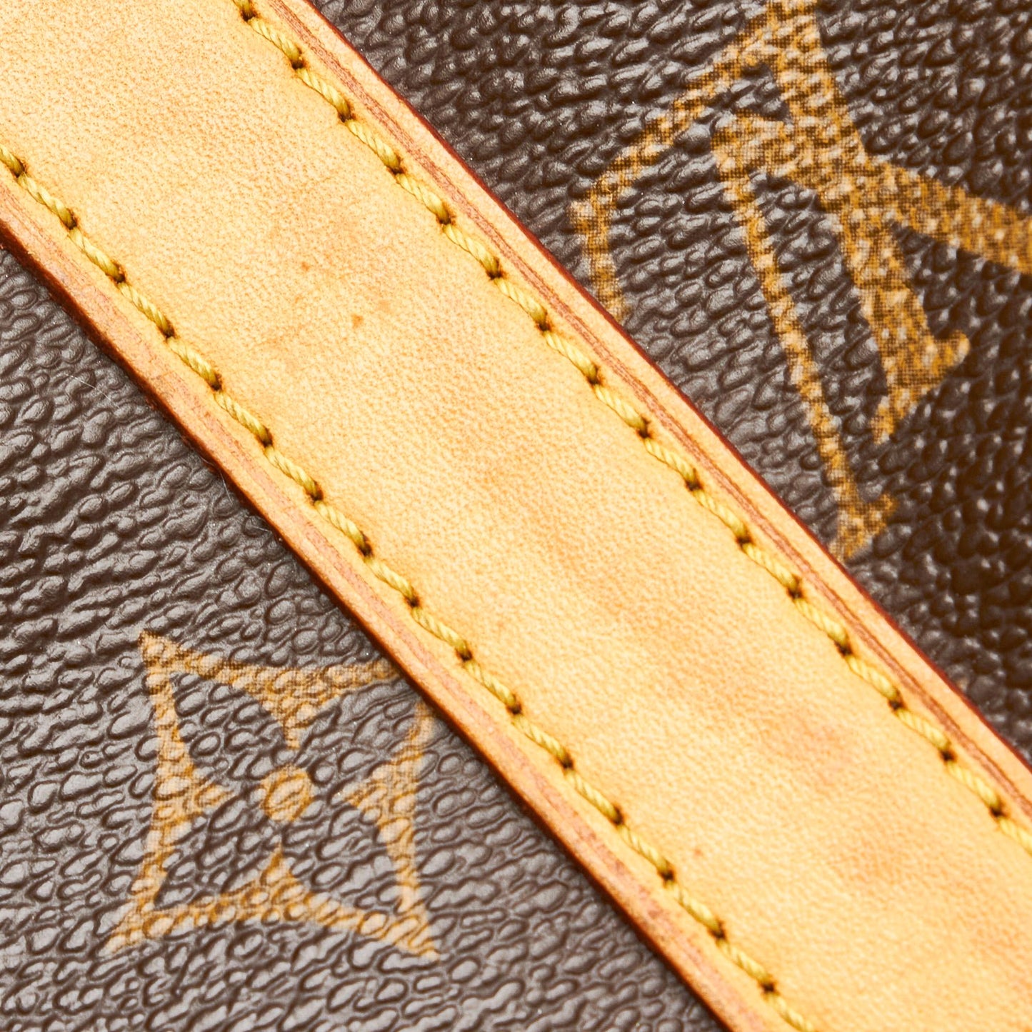 Louis Vuitton Monogram Porte Documents Voyage (SHG-TnXgZQ)