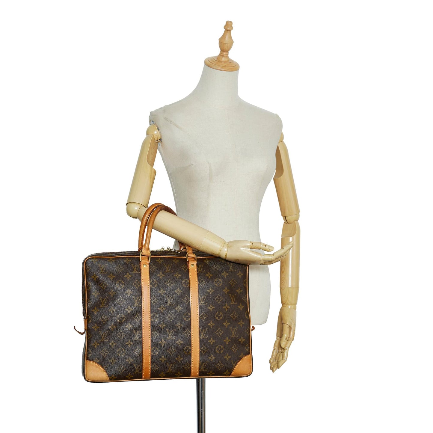 Louis Vuitton Monogram Porte Documents Voyage (SHG-UsspB5)