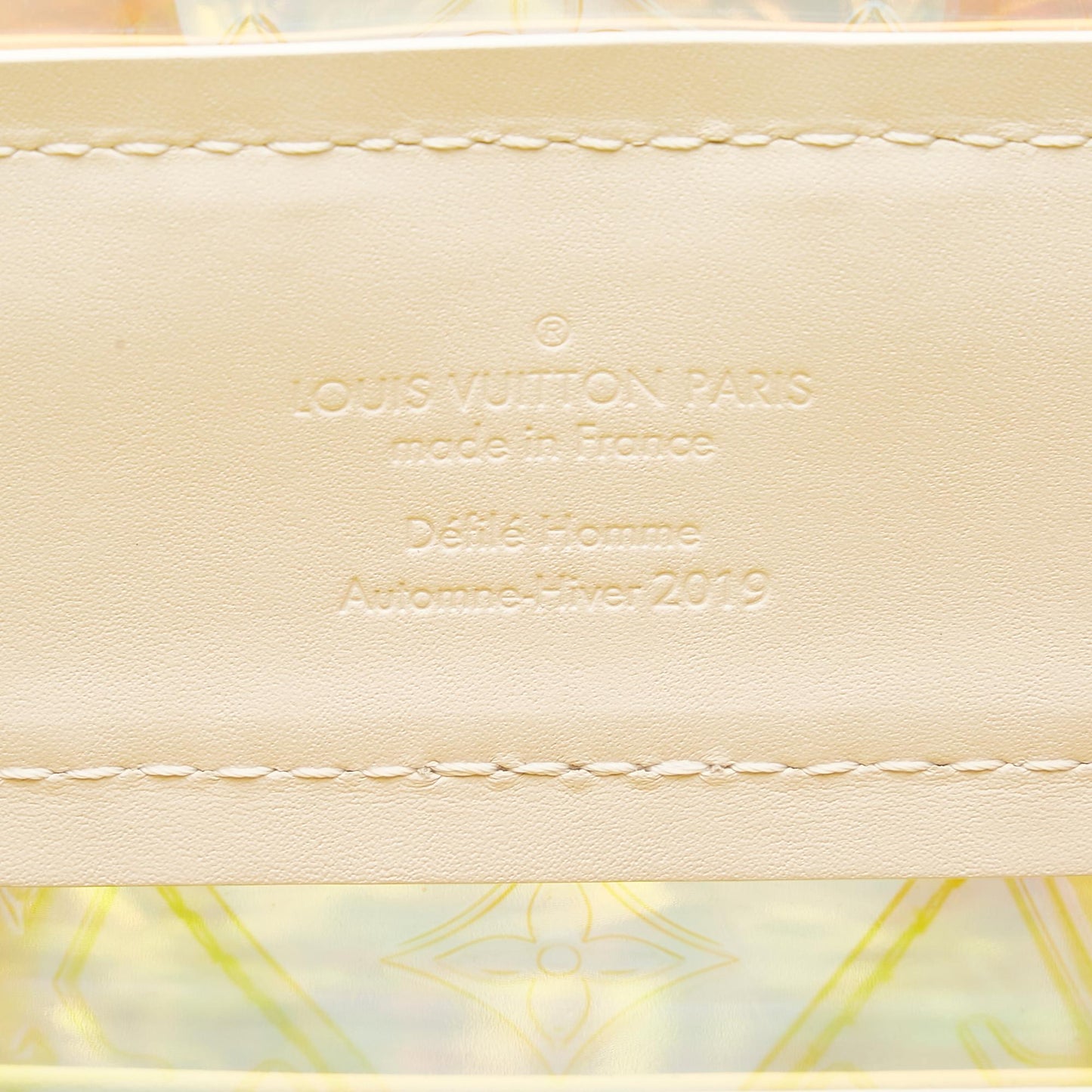 Louis Vuitton Monogram Prism Christopher GM (SHG-UATLXh)