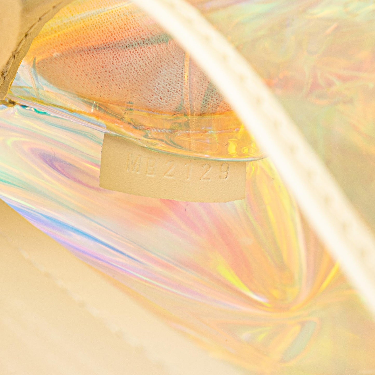 Louis Vuitton Monogram Prism Christopher GM (SHG-4wYnKf)