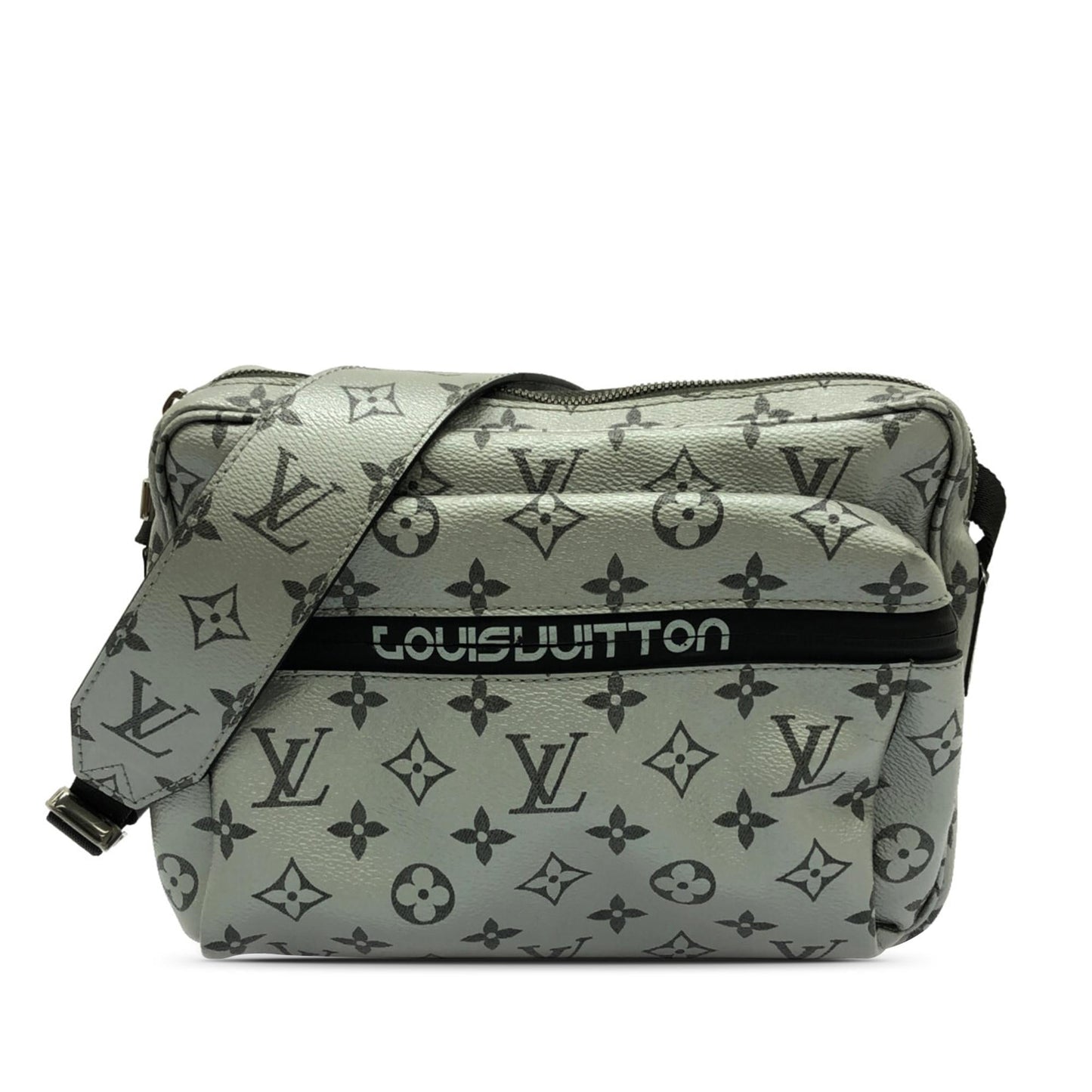 Louis Vuitton Monogram Reflect Outdoor Messenger PM (SHG-QntoSq)