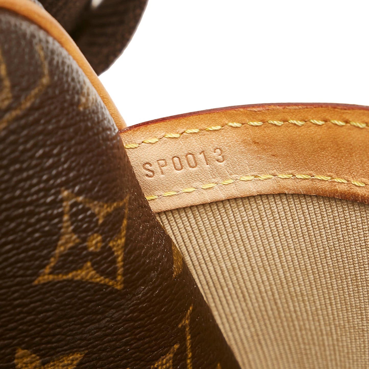 Louis Vuitton Monogram Reporter PM (SHG-34497)