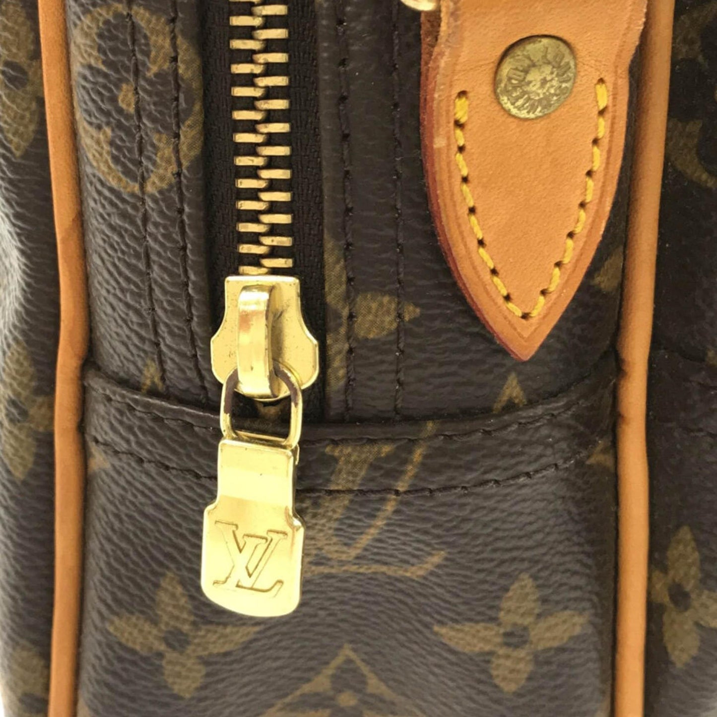 Louis Vuitton Monogram Reporter PM (SHG-oegFFI)