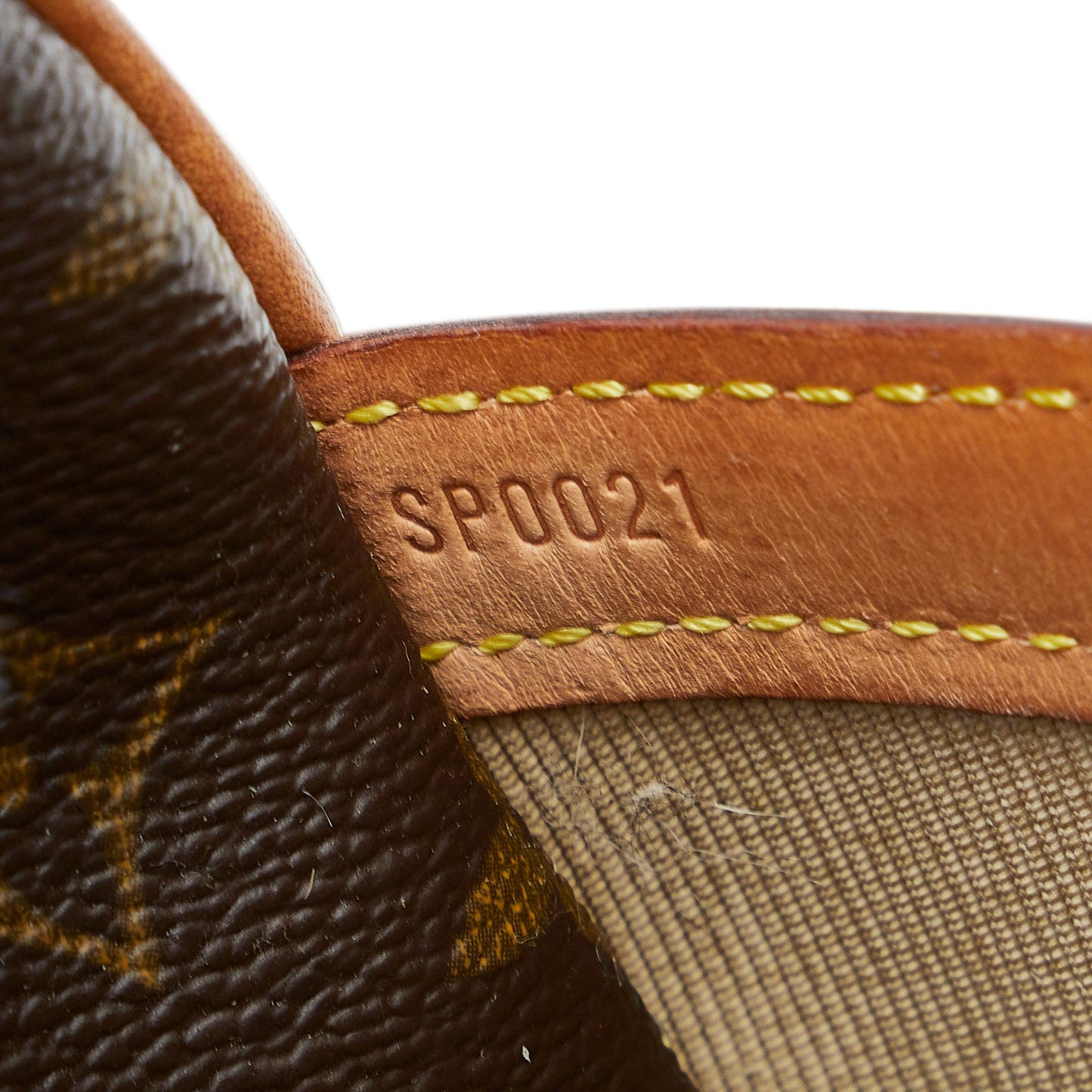 Louis Vuitton Monogram Reporter PM (SHG-Uo7u2T)