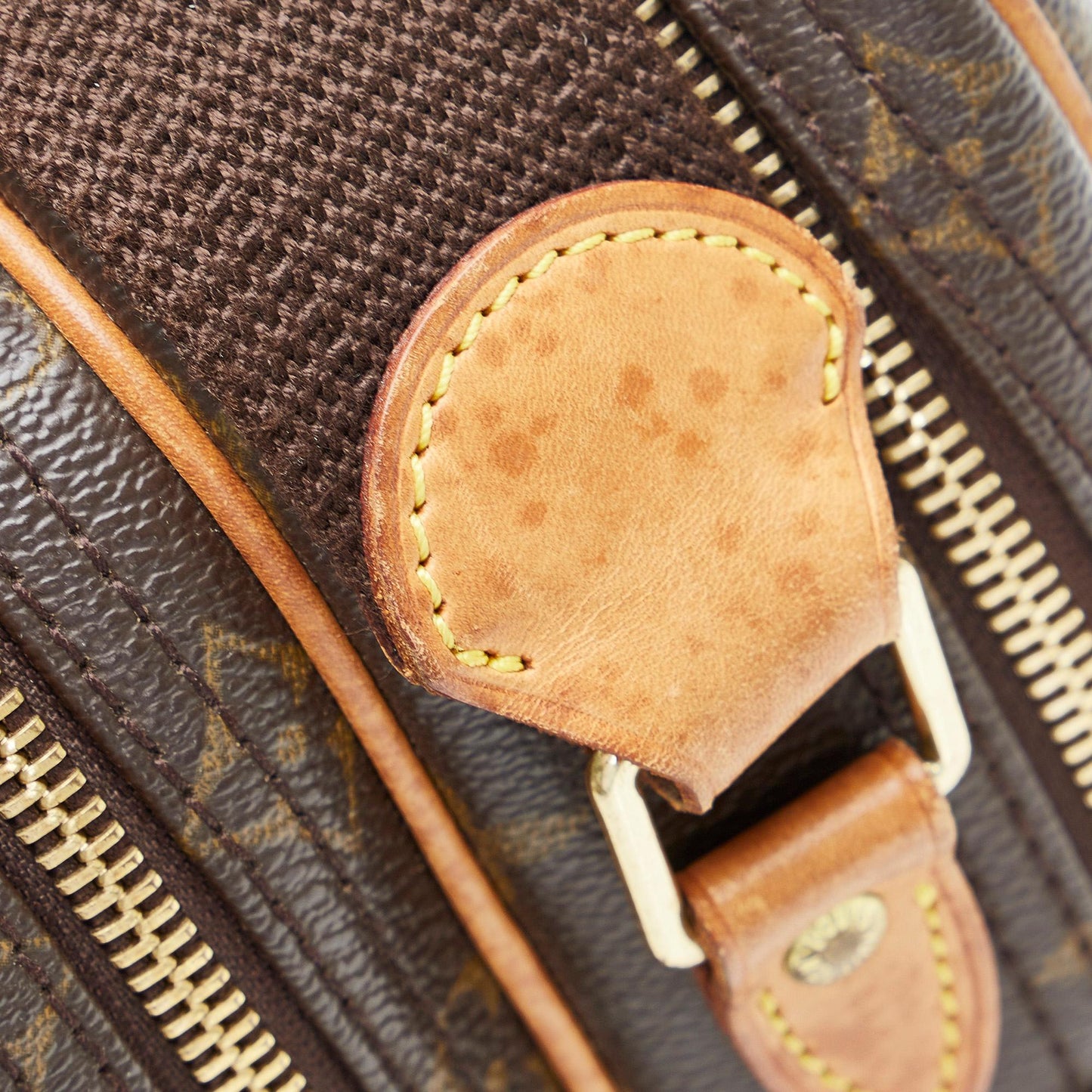 Louis Vuitton Monogram Reporter PM (SHG-Uo7u2T)