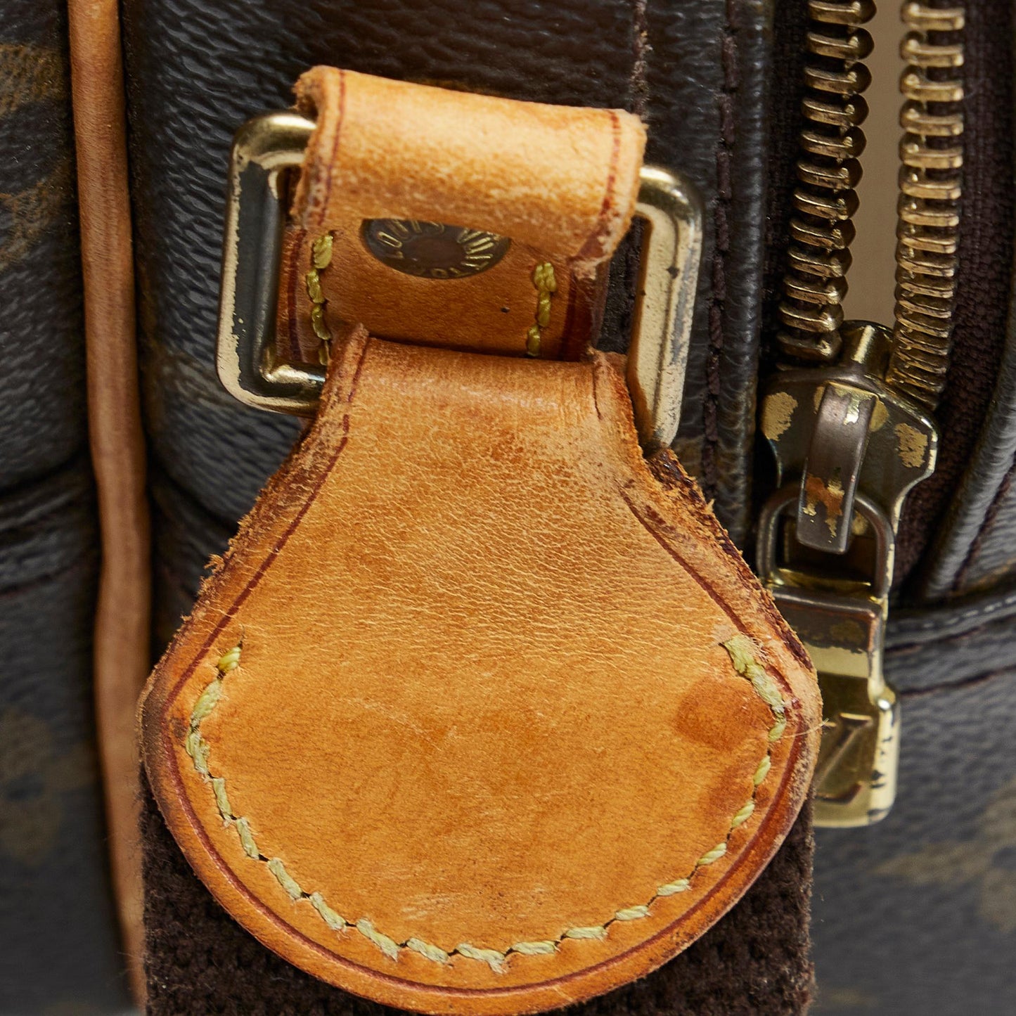 Louis Vuitton Monogram Reporter PM (SHG-mjgKxm)