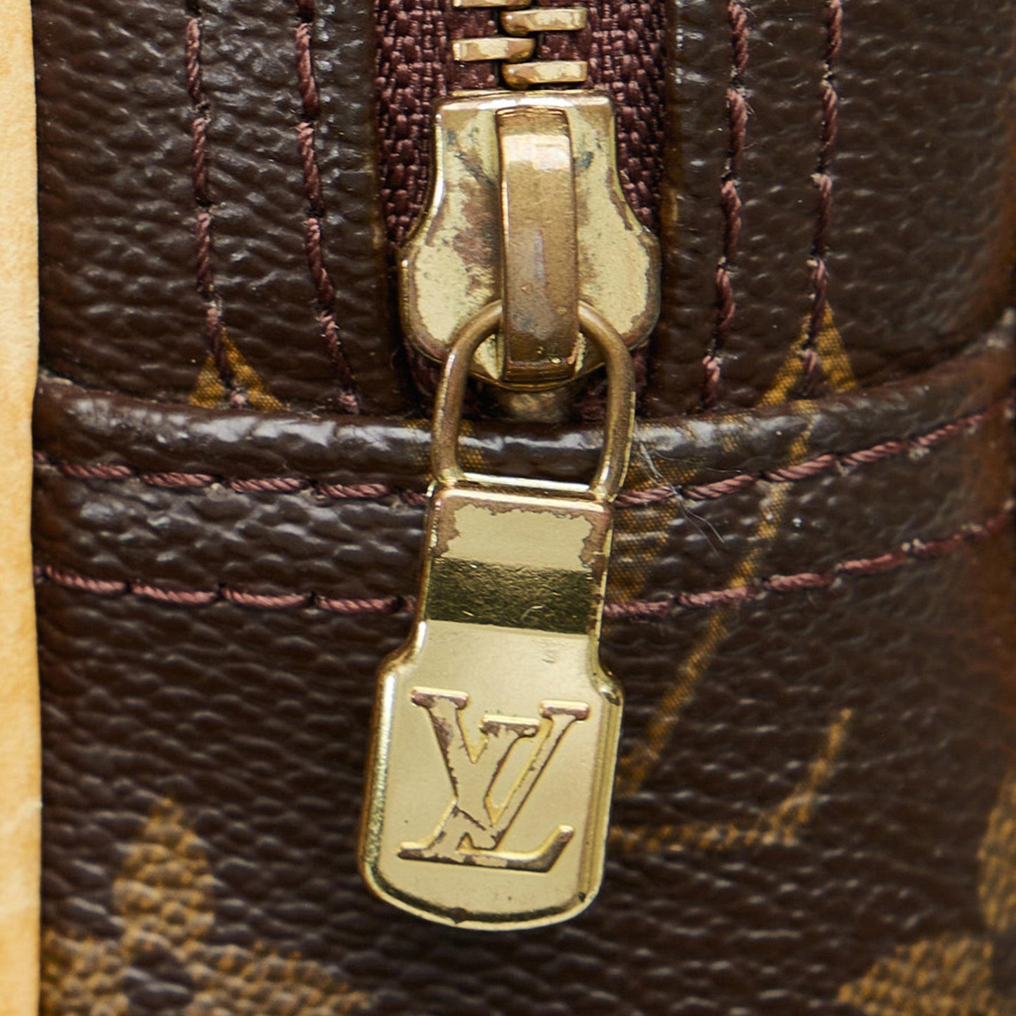 Louis Vuitton Monogram Reporter PM (SHG-SuMWNk)