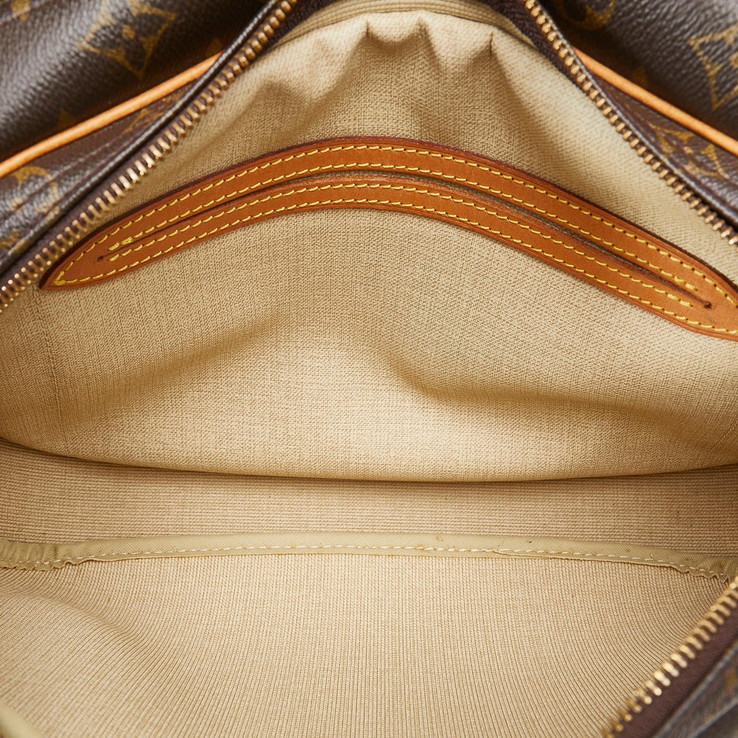 Louis Vuitton Monogram Reporter PM (SHG-LYCsYC)