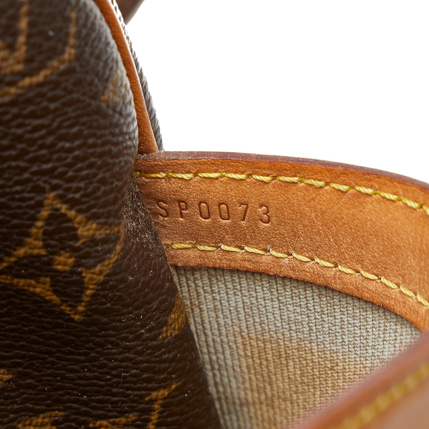 Louis Vuitton Monogram Reporter PM (SHG-ITFBO8)