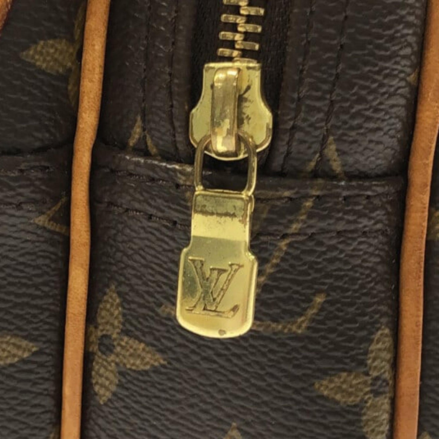 Louis Vuitton Monogram Reporter PM (SHG-g3lgL4)