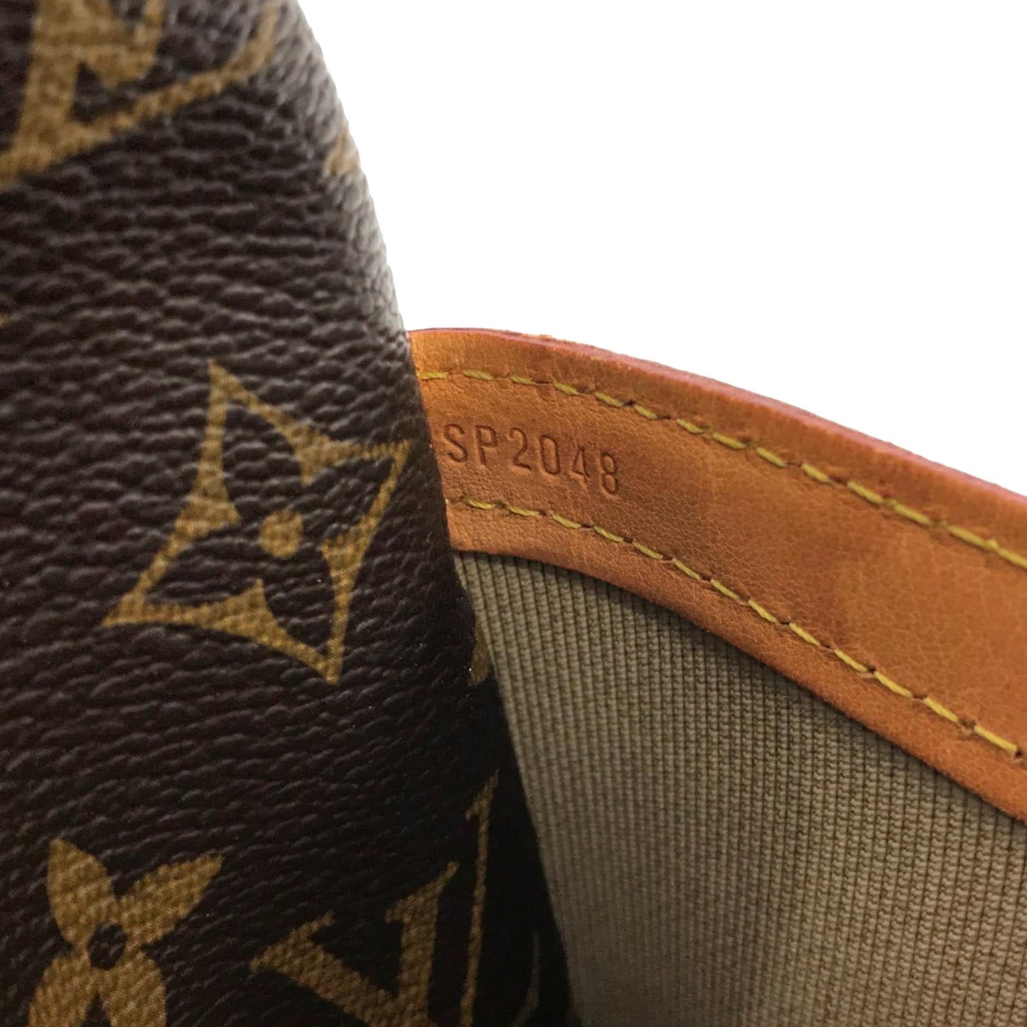 Louis Vuitton Monogram Reporter PM (SHG-ivtaxw)