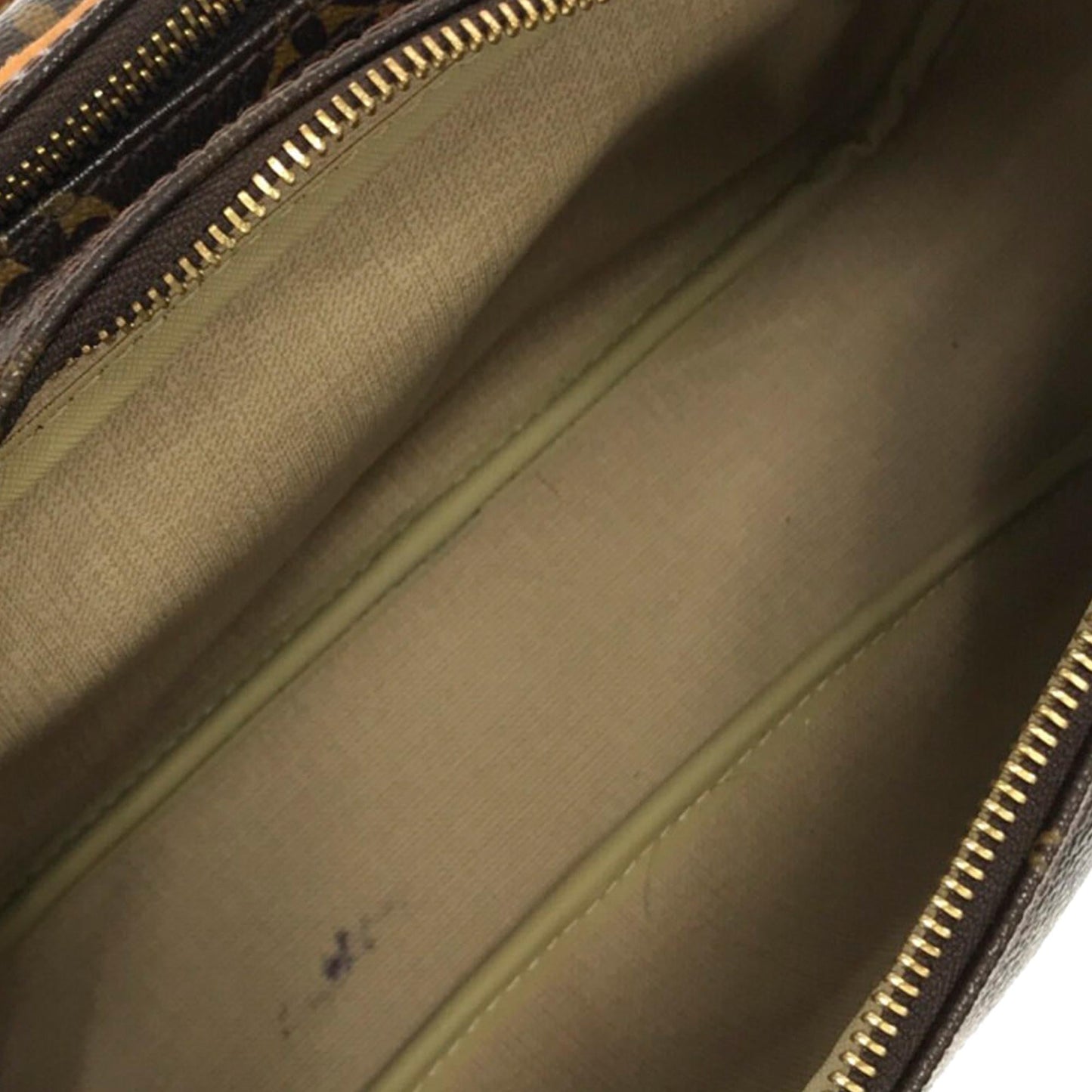 Louis Vuitton Monogram Reporter PM (SHG-ivtaxw)