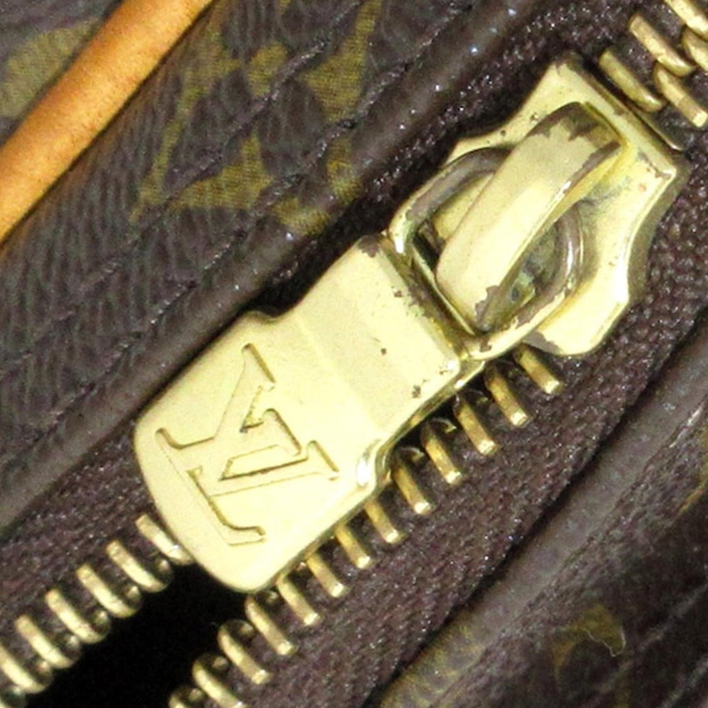 Louis Vuitton Monogram Reporter PM (SHG-vlrRNQ)
