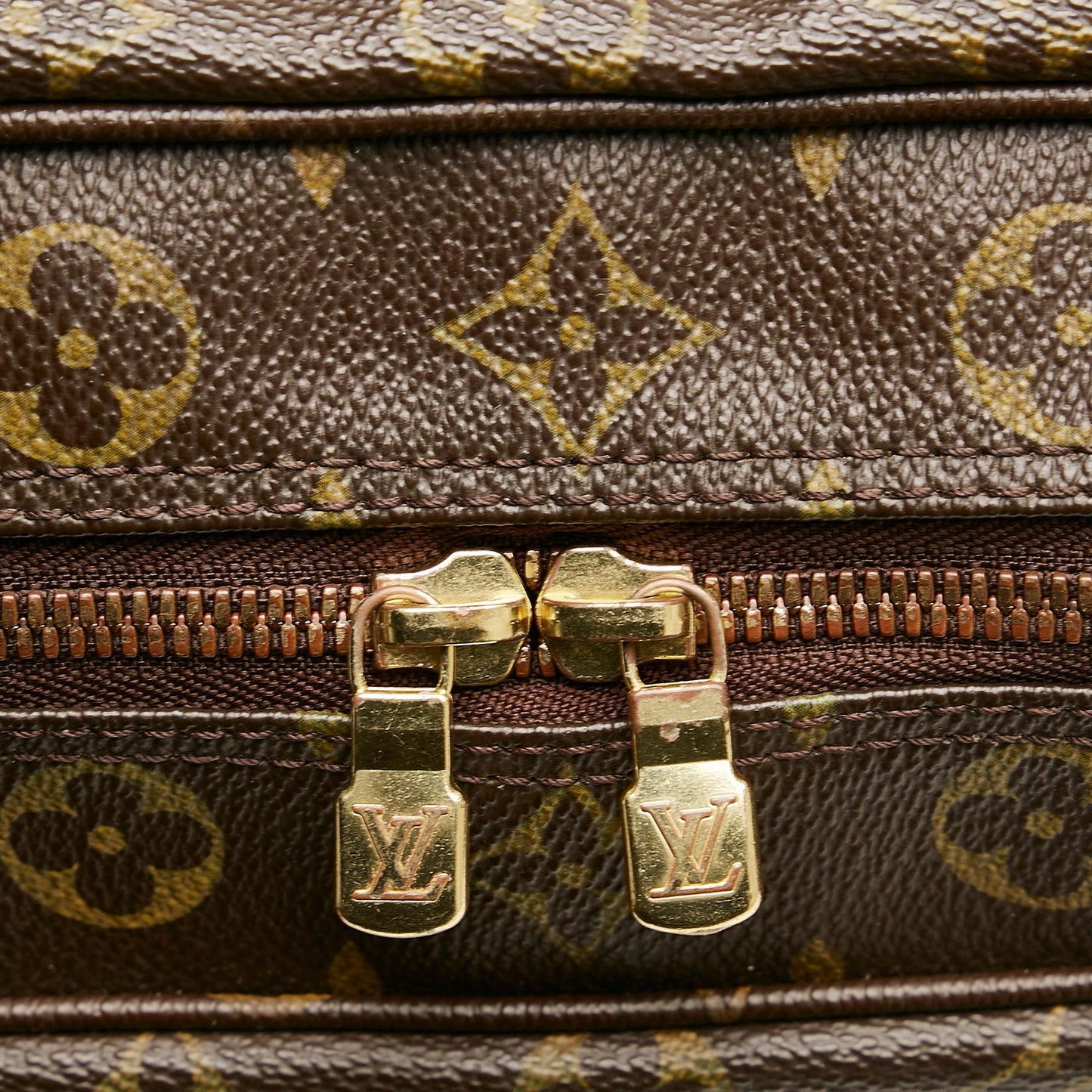 Louis Vuitton Monogram Sac Bosphore (SHG-37831)