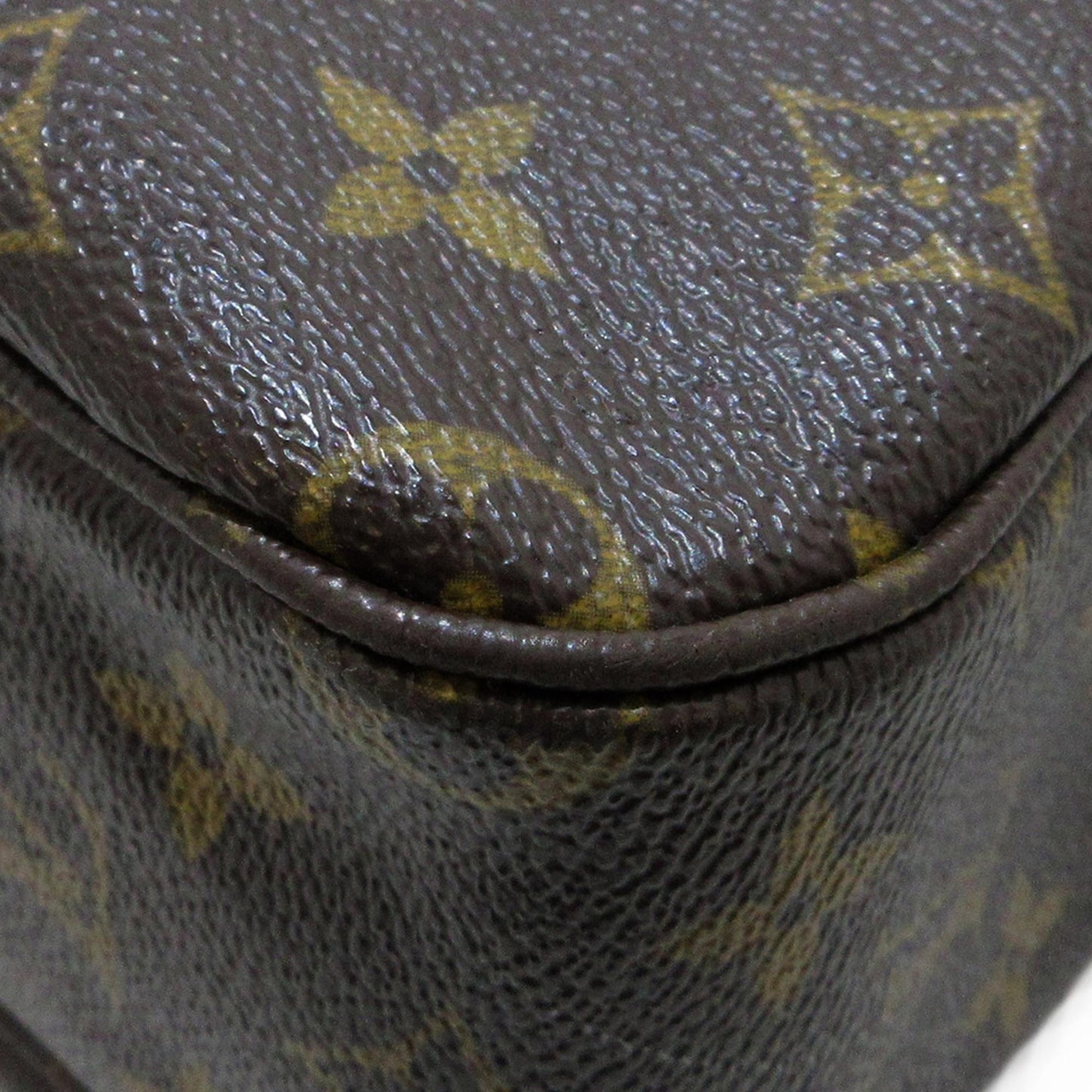 Louis Vuitton Monogram Sac Bosphore (SHG-E4TAgo)
