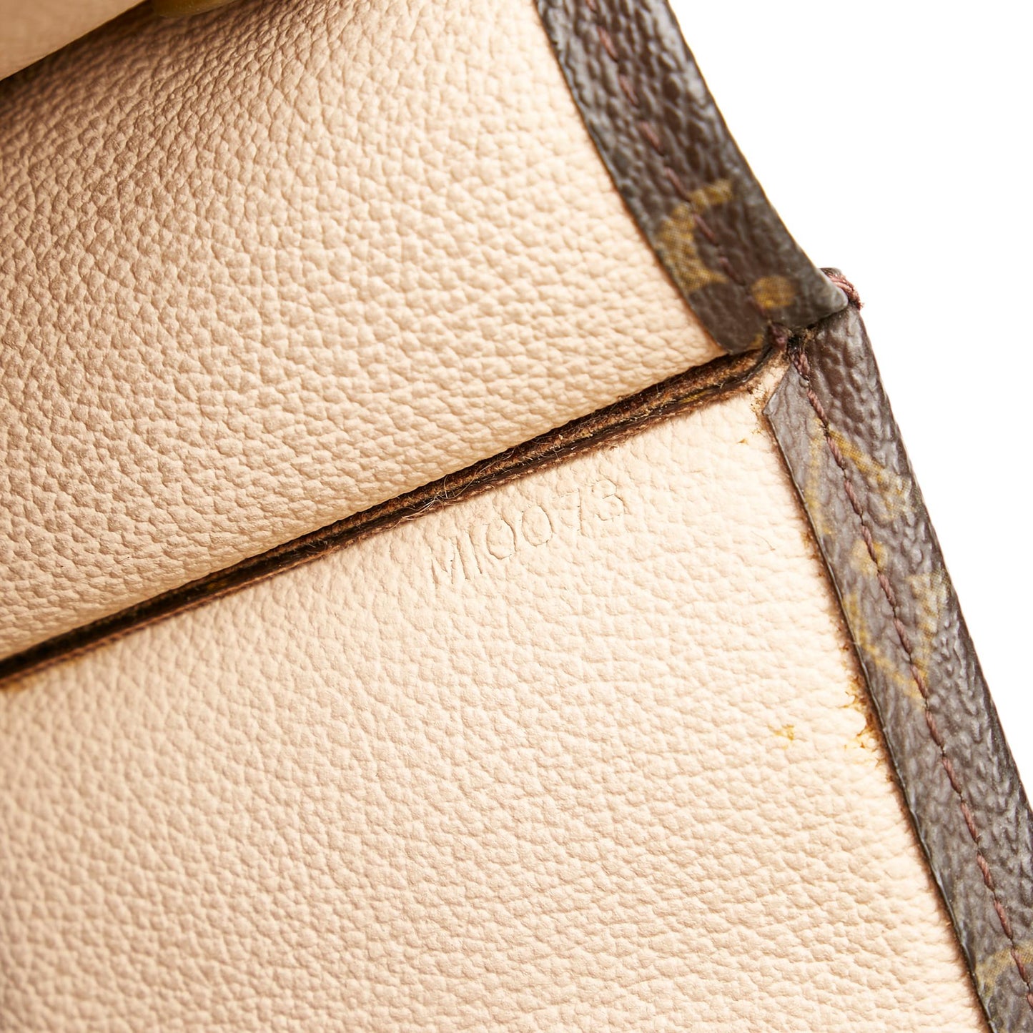 Louis Vuitton Monogram Sac Plat (SHG-28212)