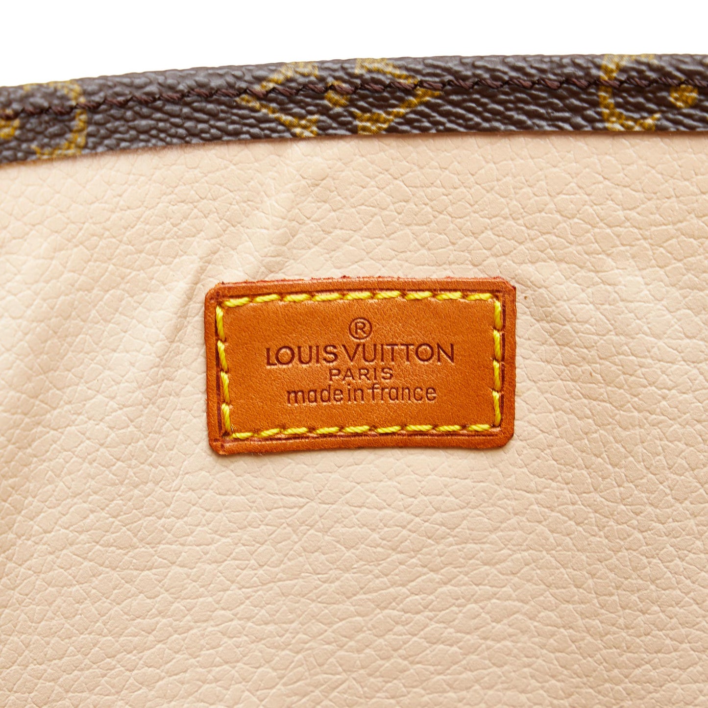 Louis Vuitton Monogram Sac Plat (SHG-eAn2Ds)