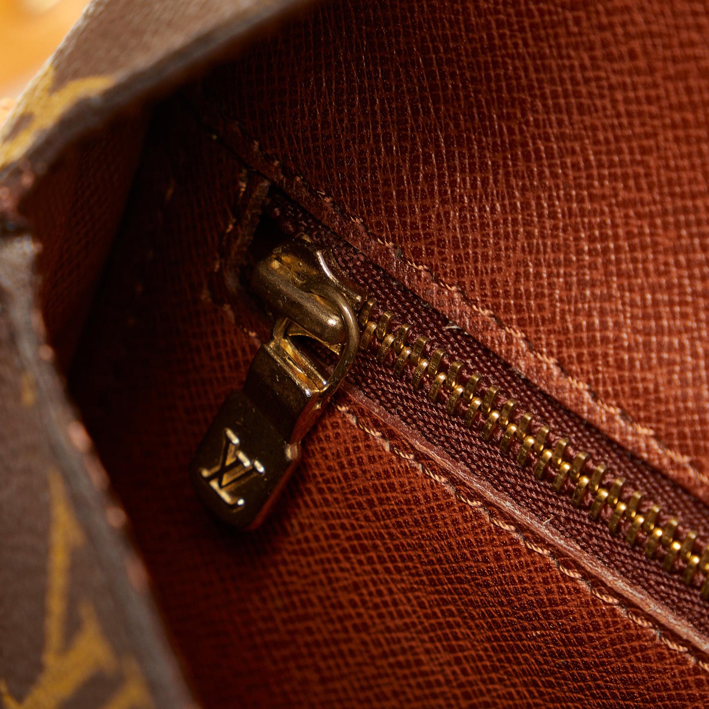 Louis Vuitton Monogram Saint Cloud GM (SHG-d6tHvk)