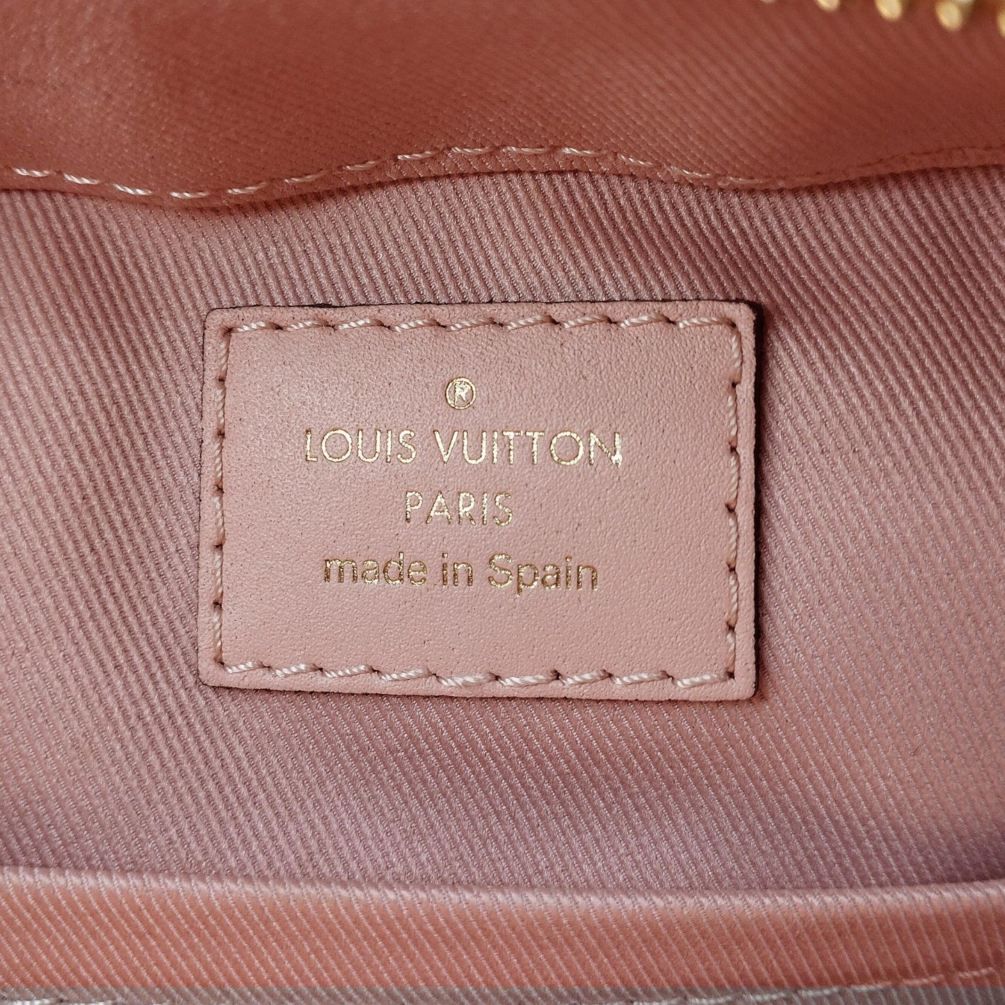 Louis Vuitton Monogram Saintonge (SHG-K6529g)