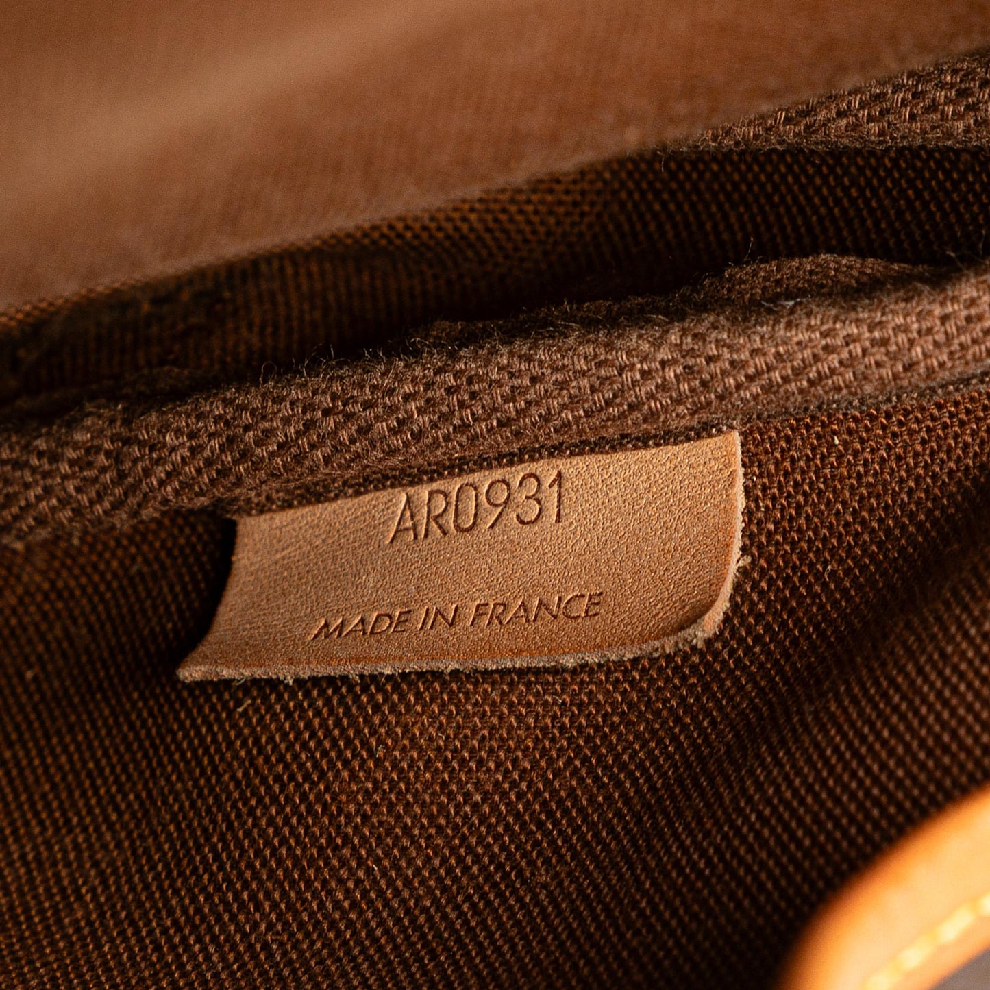 Louis Vuitton Monogram Saumur 25