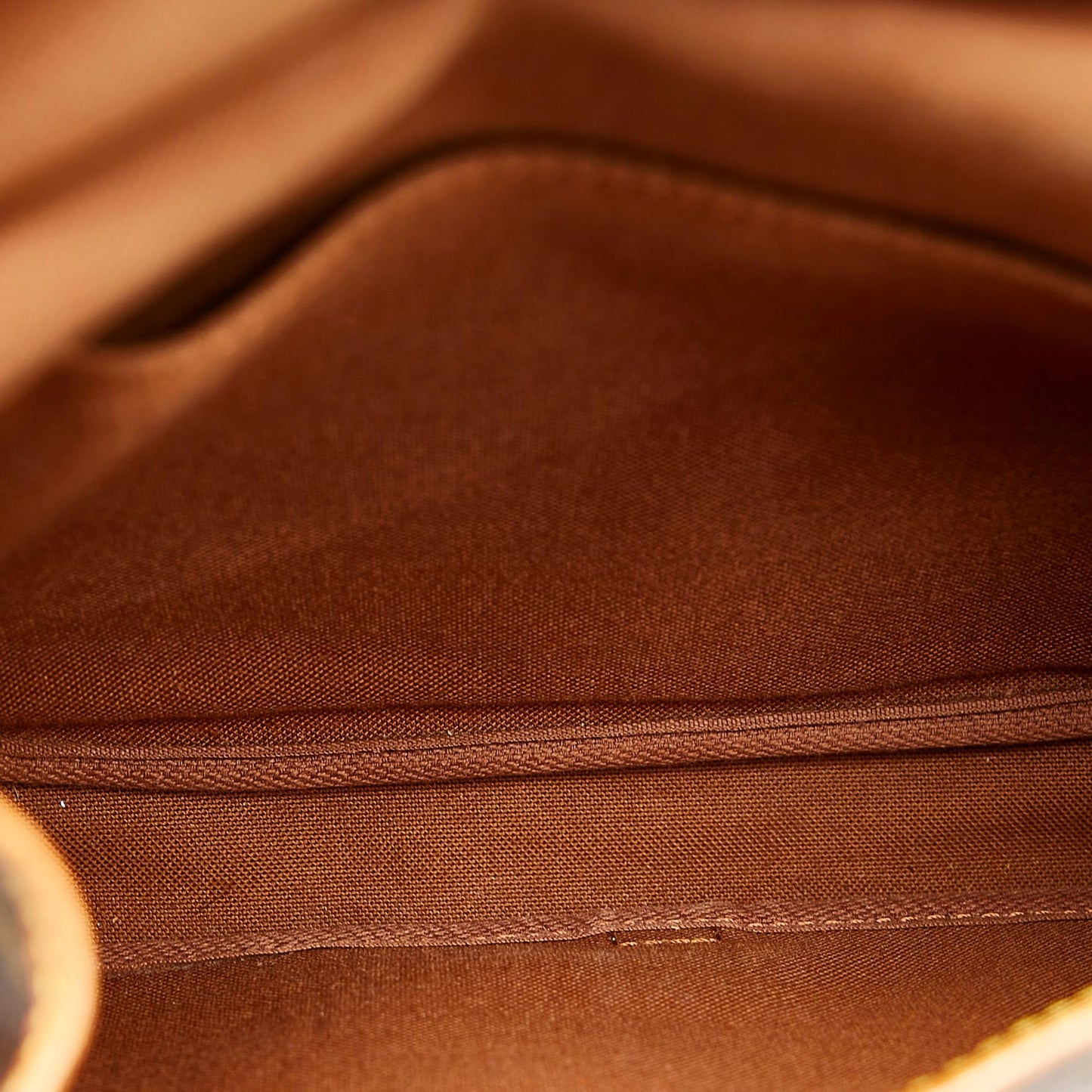 Louis Vuitton Monogram Saumur 30 (SHG-26852)