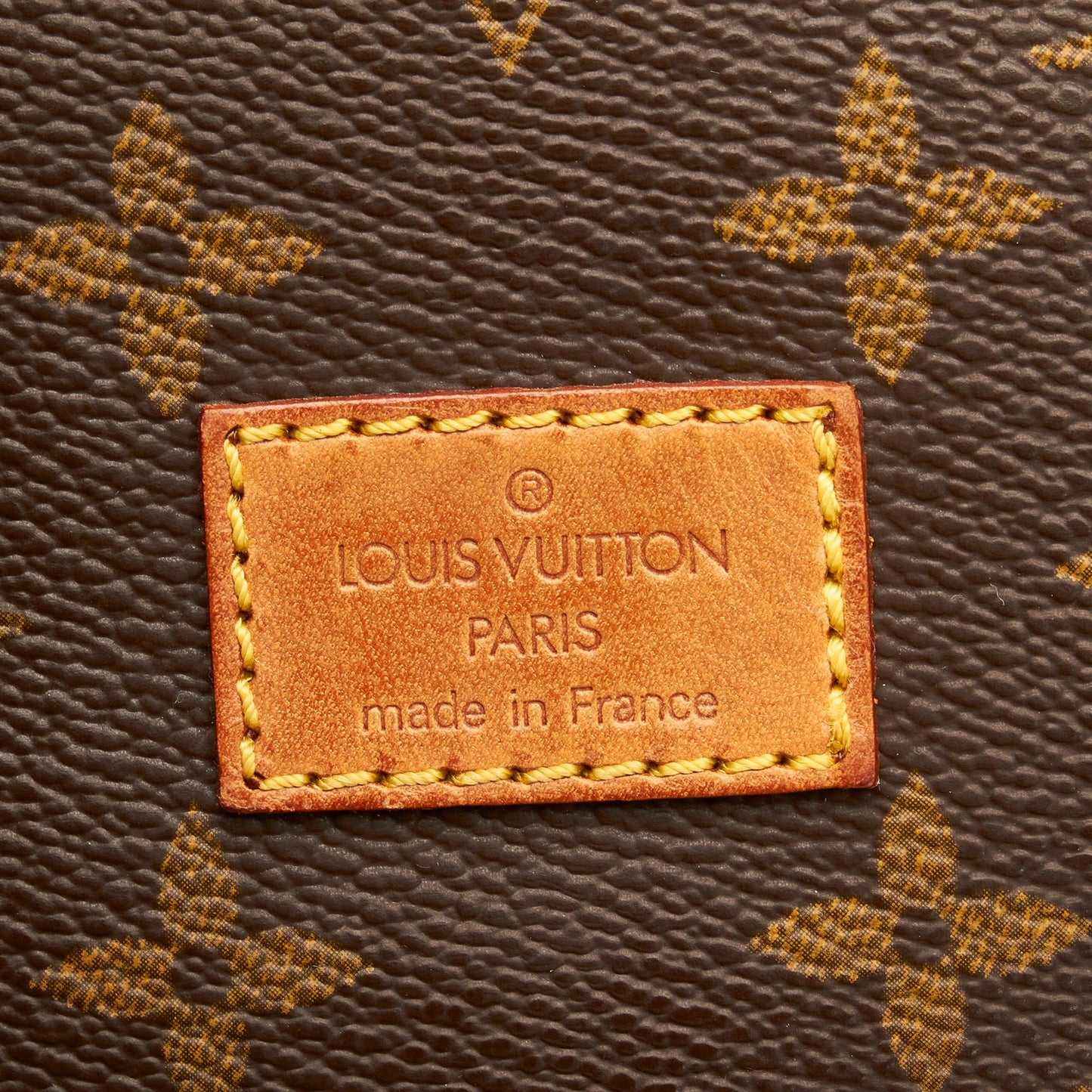 Louis Vuitton Monogram Saumur 30 (SHG-J8FiLC)