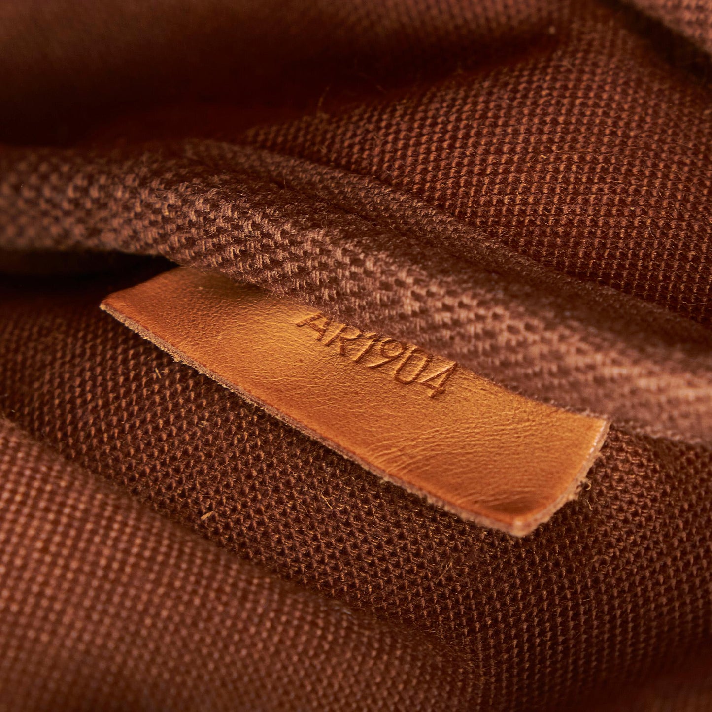 Louis Vuitton Monogram Saumur 30 (SHG-J8FiLC)