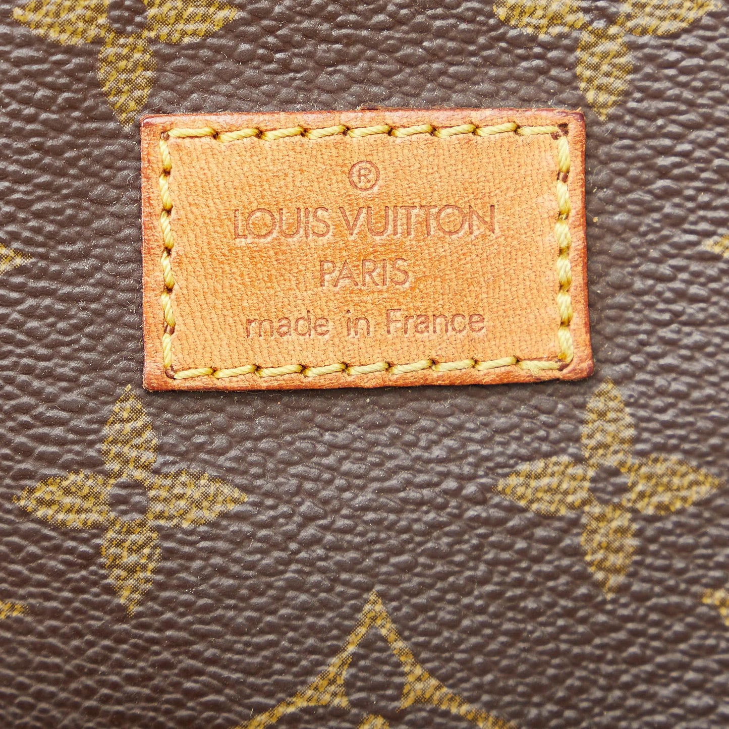 Louis Vuitton Monogram Saumur 30 (SHG-HclT6G)