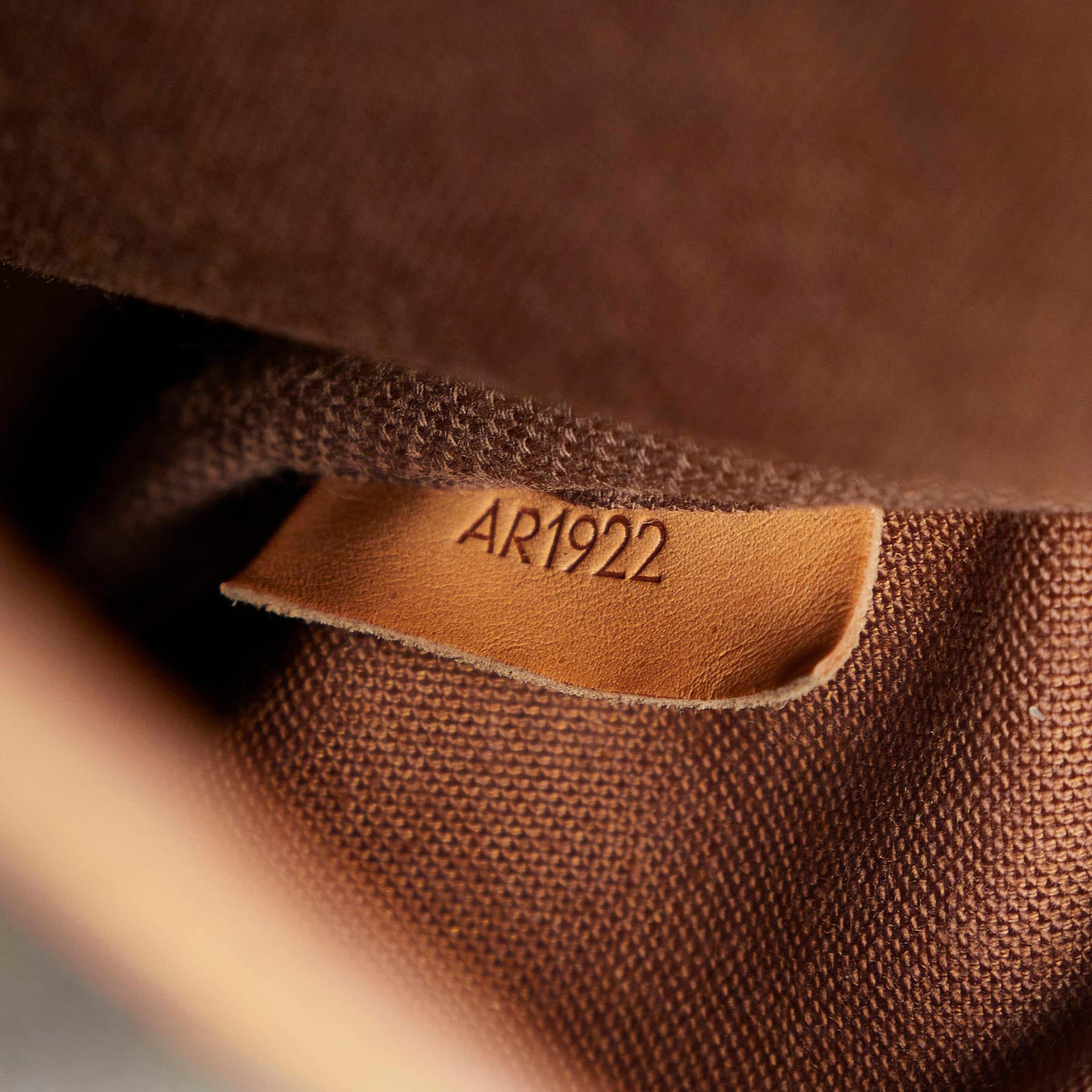 Louis Vuitton Monogram Saumur 30 (SHG-HclT6G)