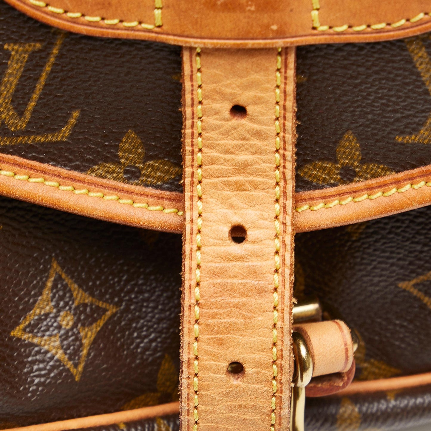 Louis Vuitton Monogram Saumur 30 (SHG-cECwZu)
