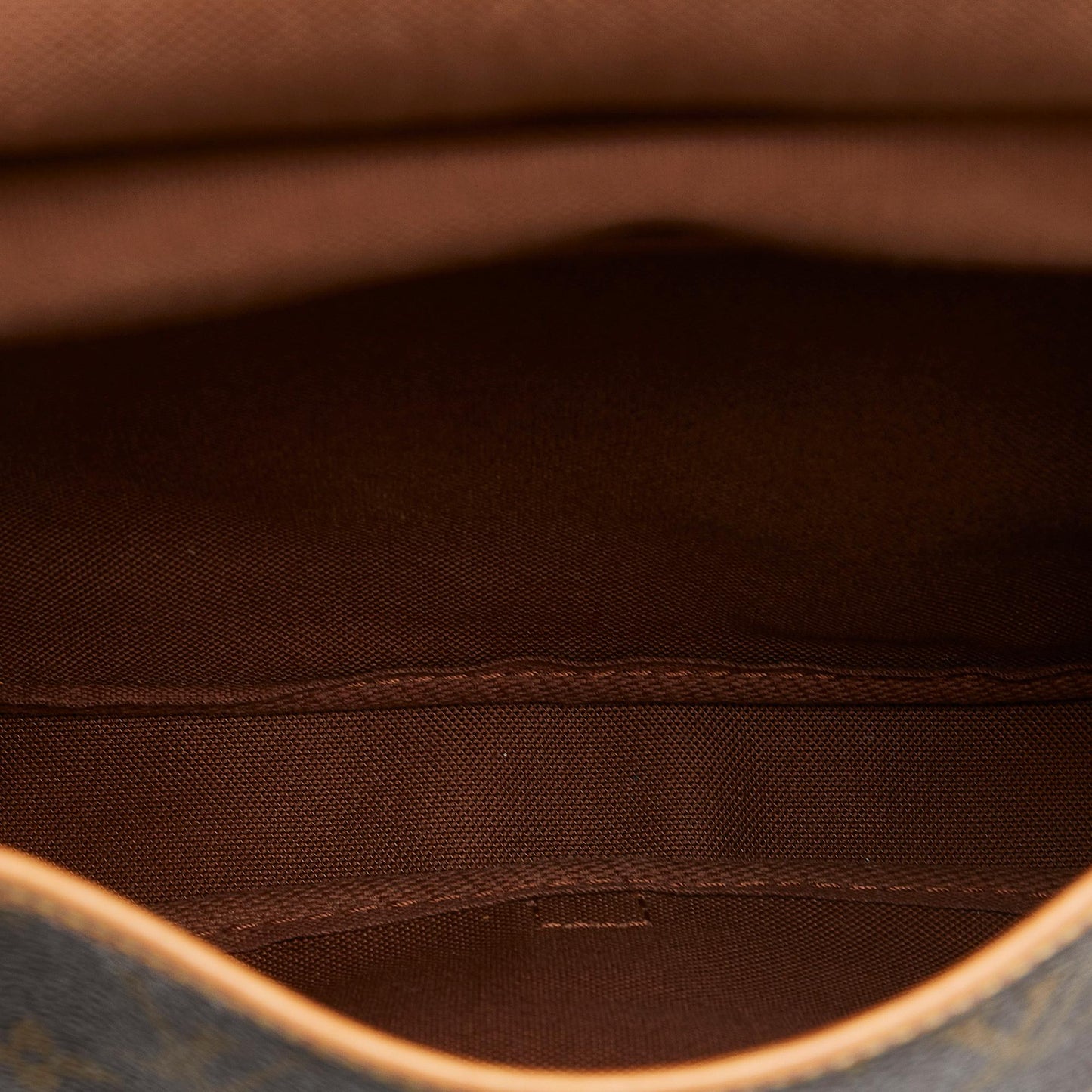 Louis Vuitton Monogram Saumur 30 (SHG-cECwZu)