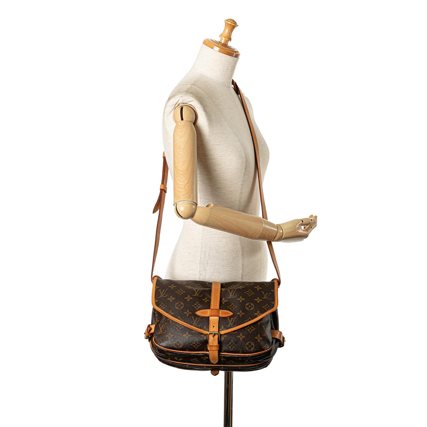 Louis Vuitton Monogram Saumur 30 (SHG-FmDHay)
